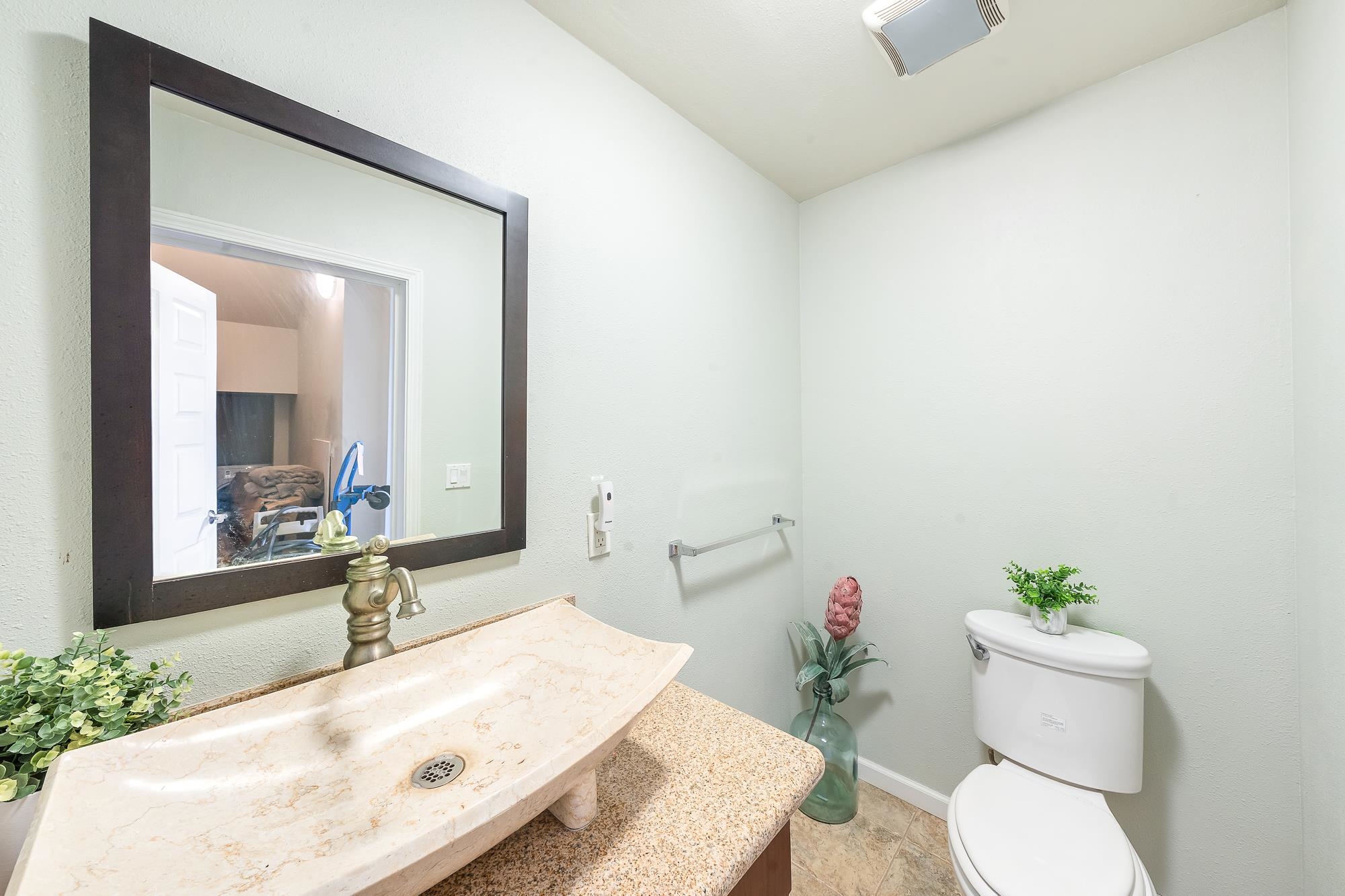 151 Kupuohi St Unit: H1