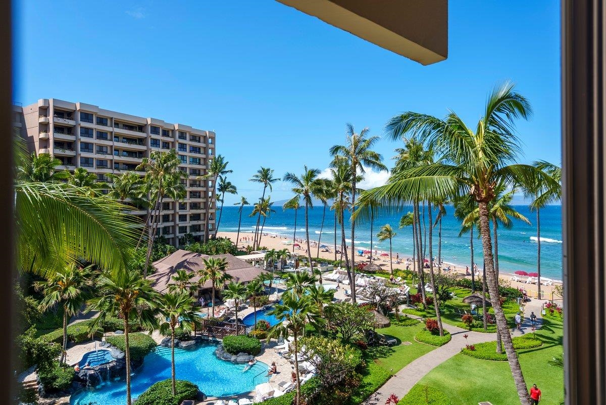 50 Nohea Kai Dr Unit: 1502