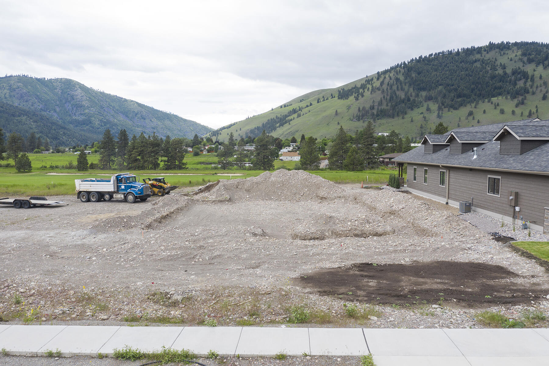 985 Anglers Bend Way