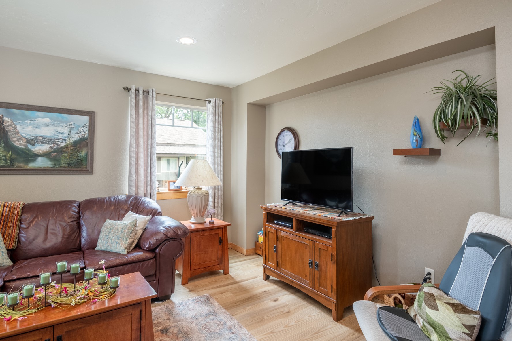 803 Schilling Street B