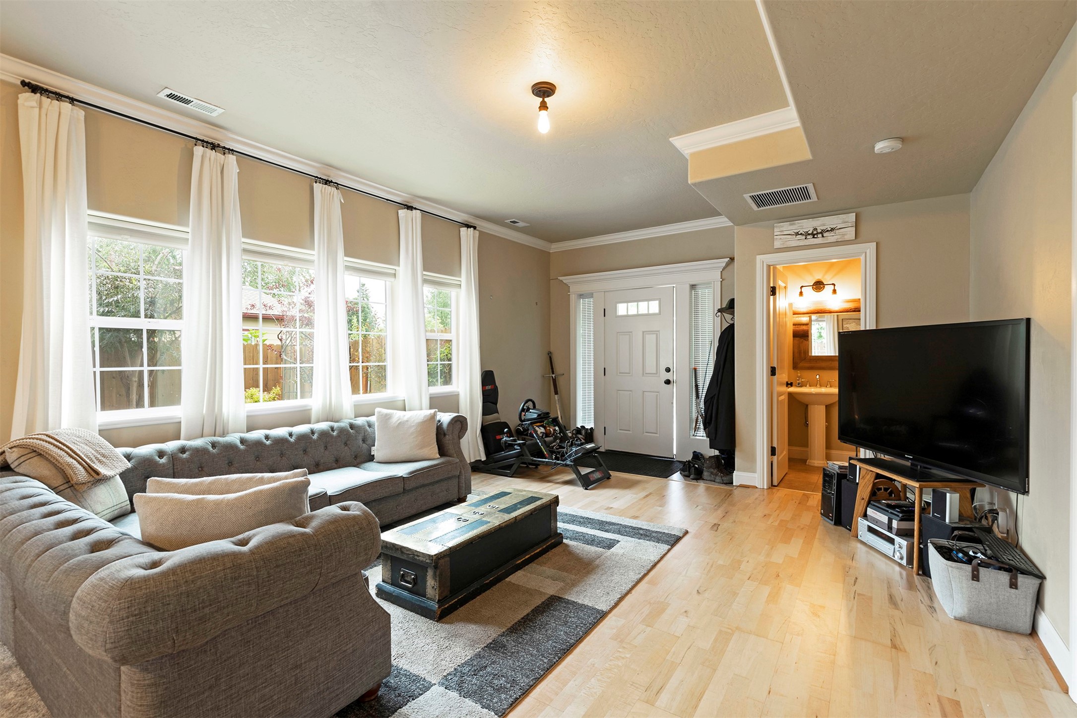 810 Schilling Street B