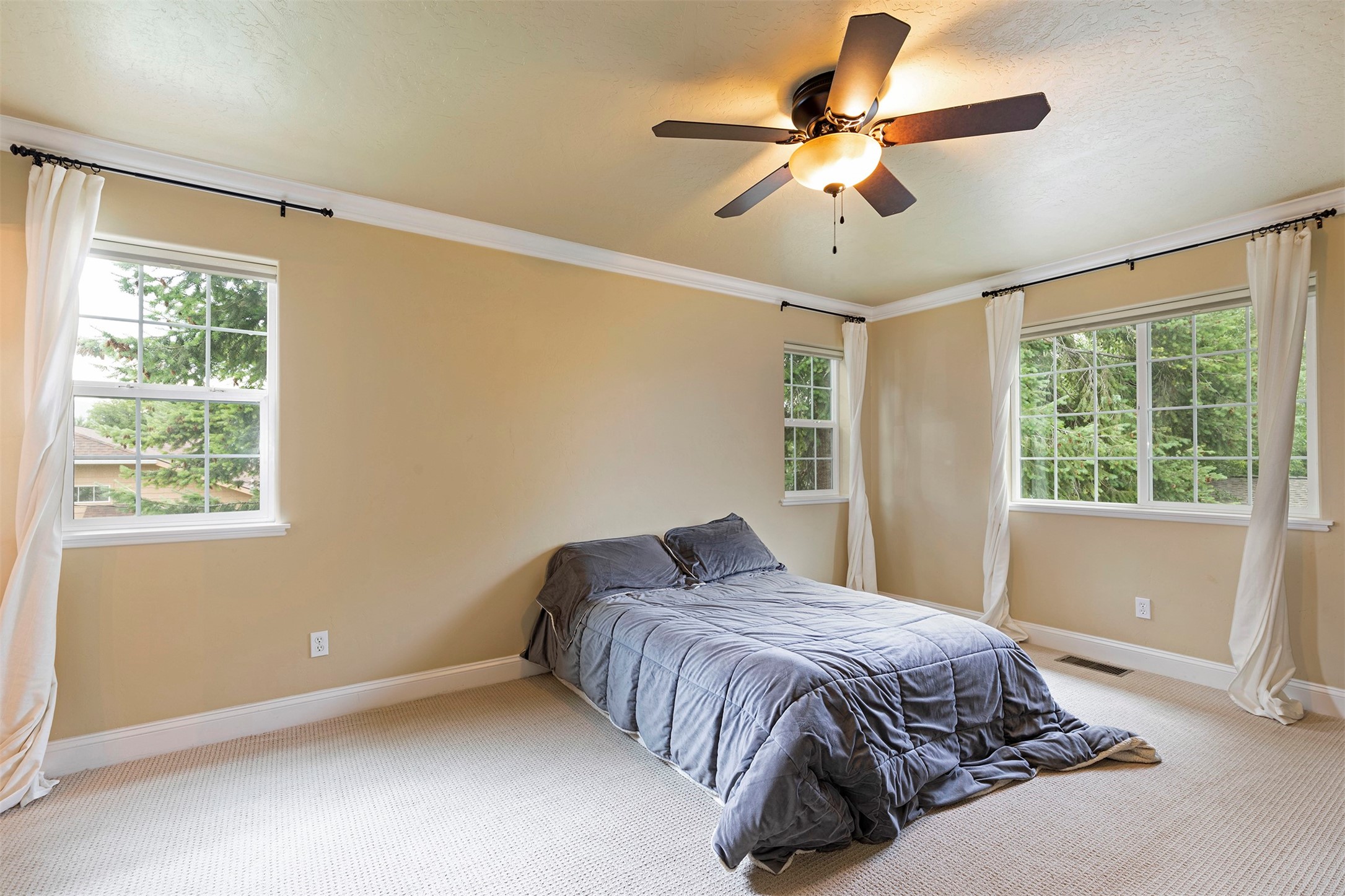 810 Schilling Street B