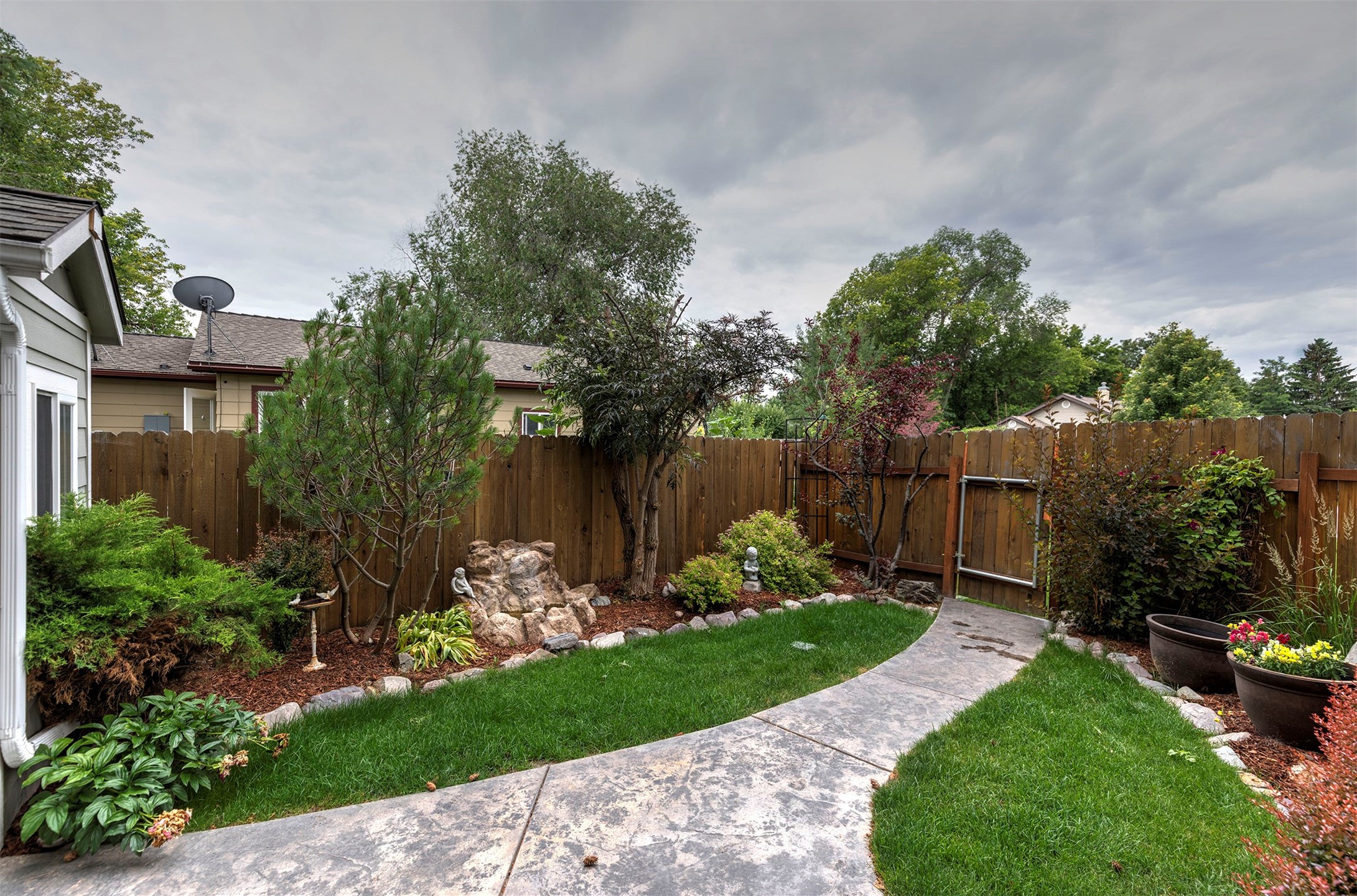 810 Schilling Street B