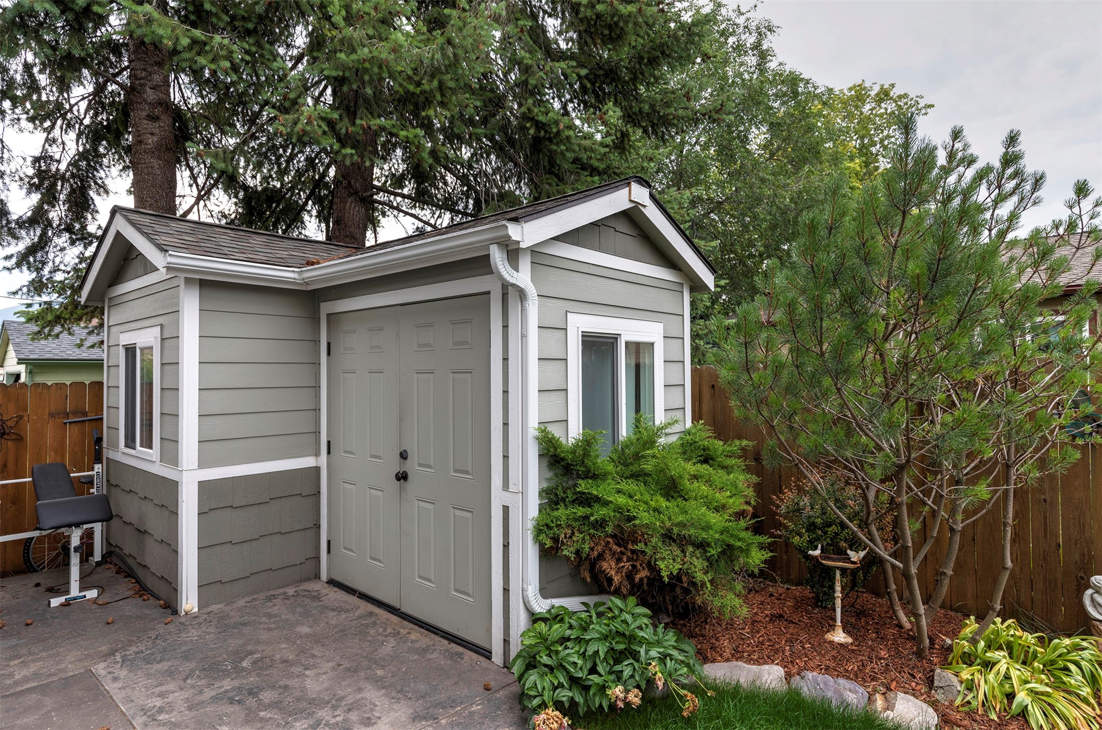 810 Schilling Street B