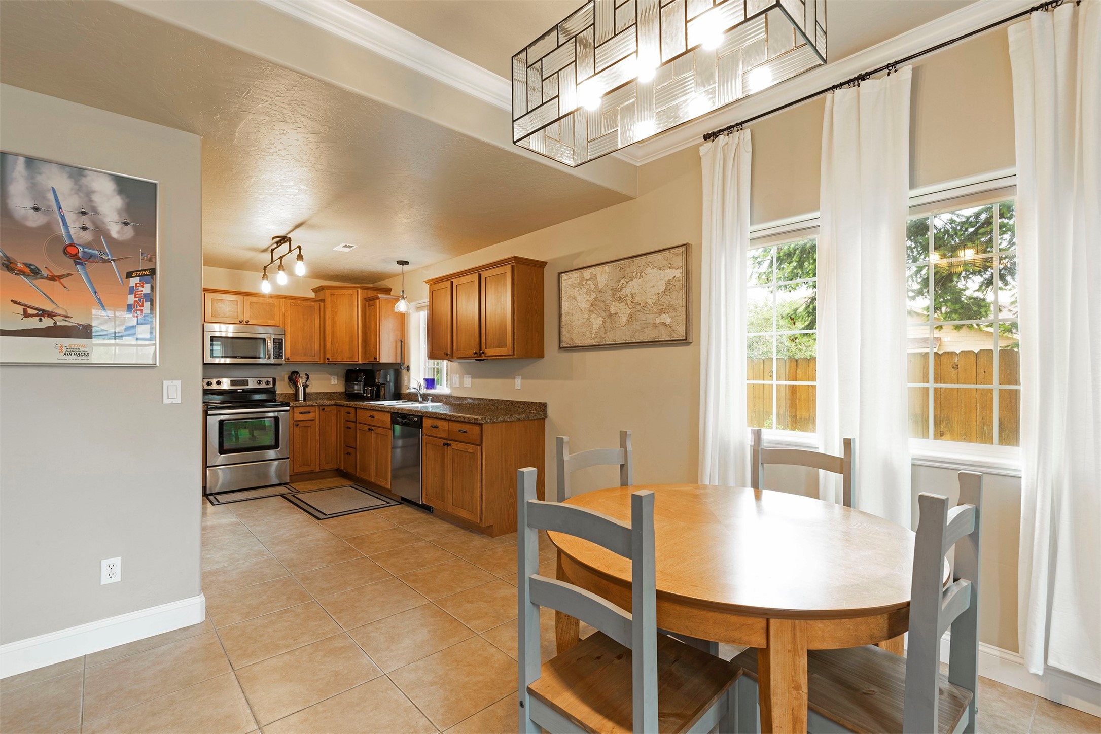 810 Schilling Street B