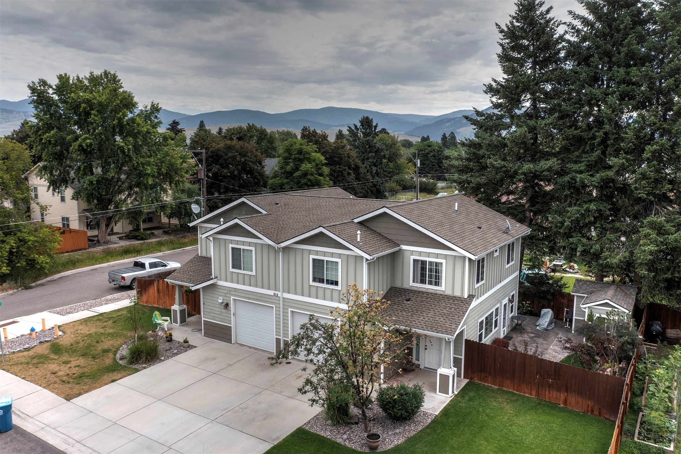 810 Schilling Street B