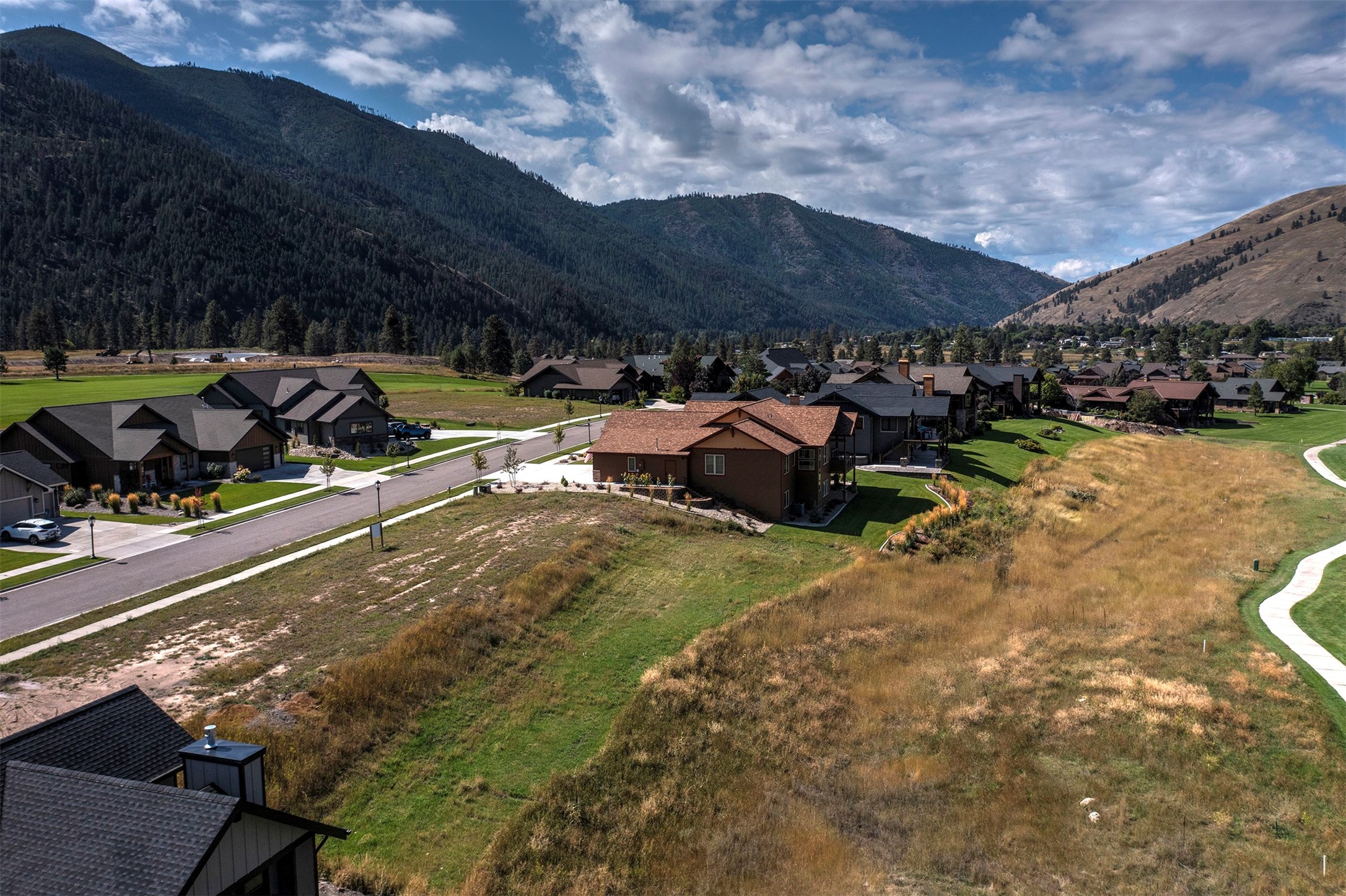 5511 Canyon River Road