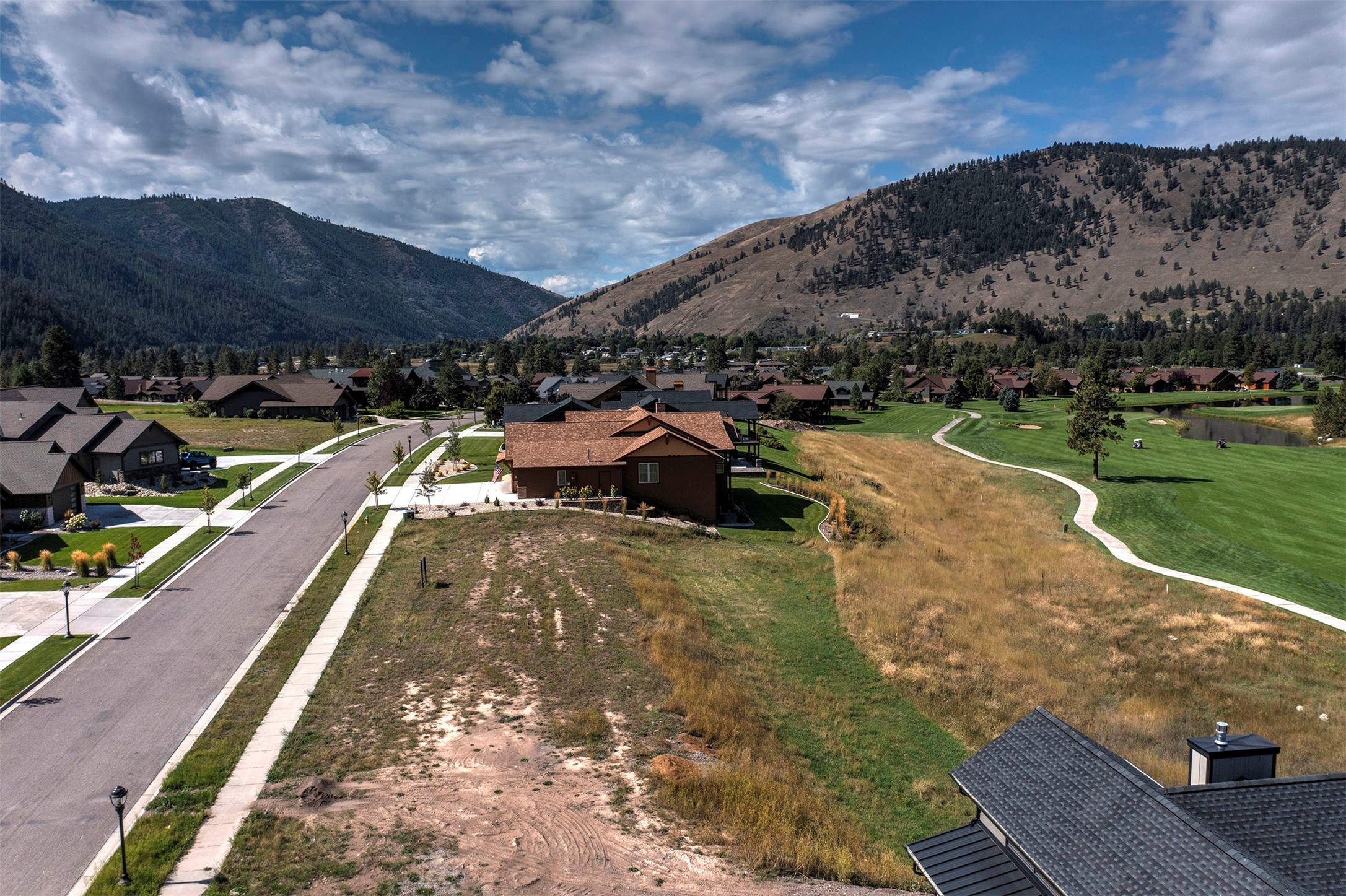 5511 Canyon River Road