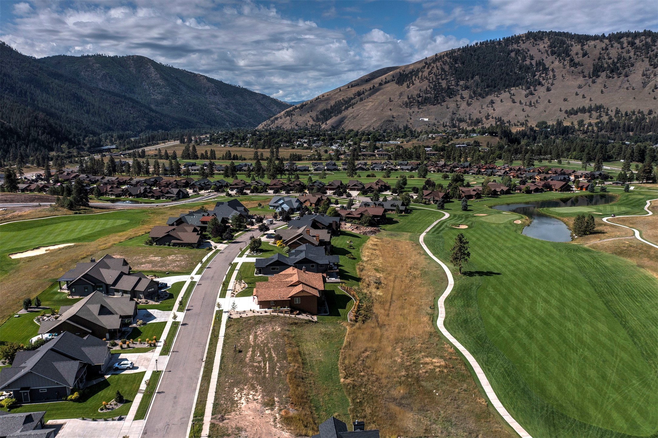 5511 Canyon River Road