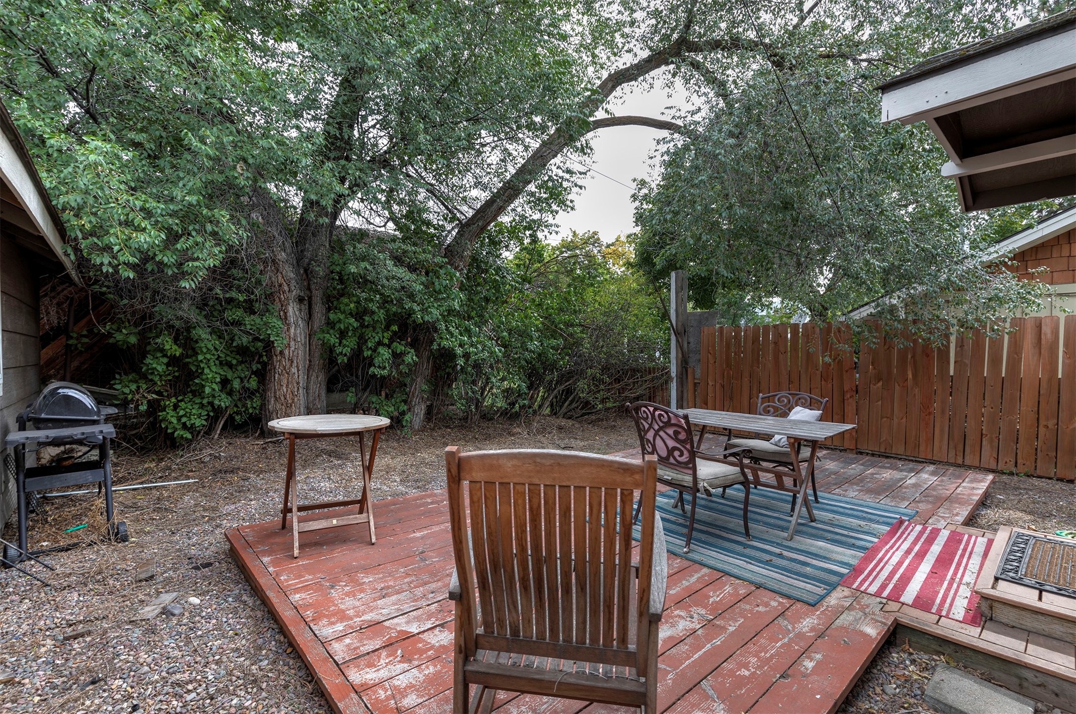 1538 1/2 Howell Street