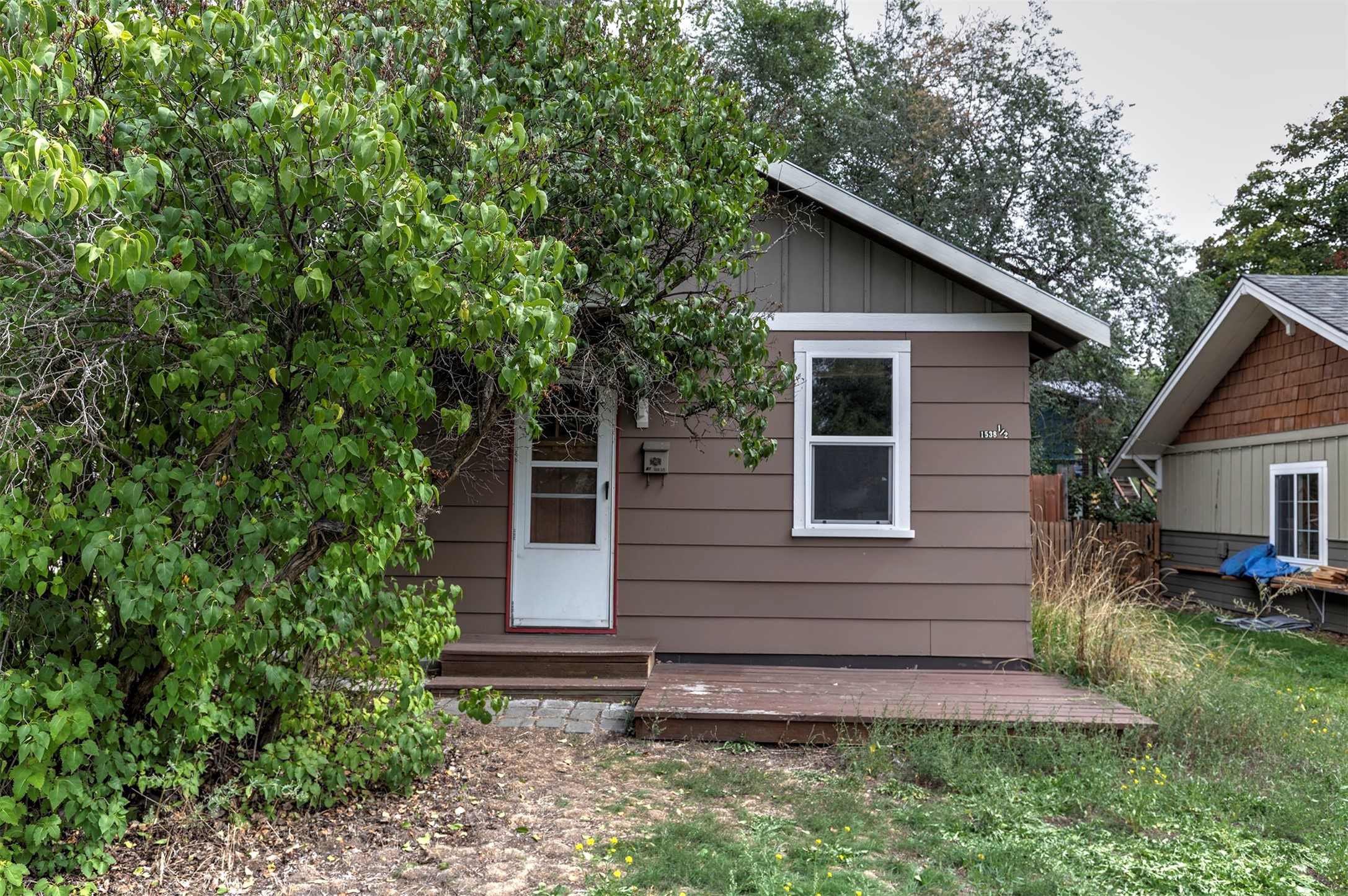 1538 1/2 Howell Street