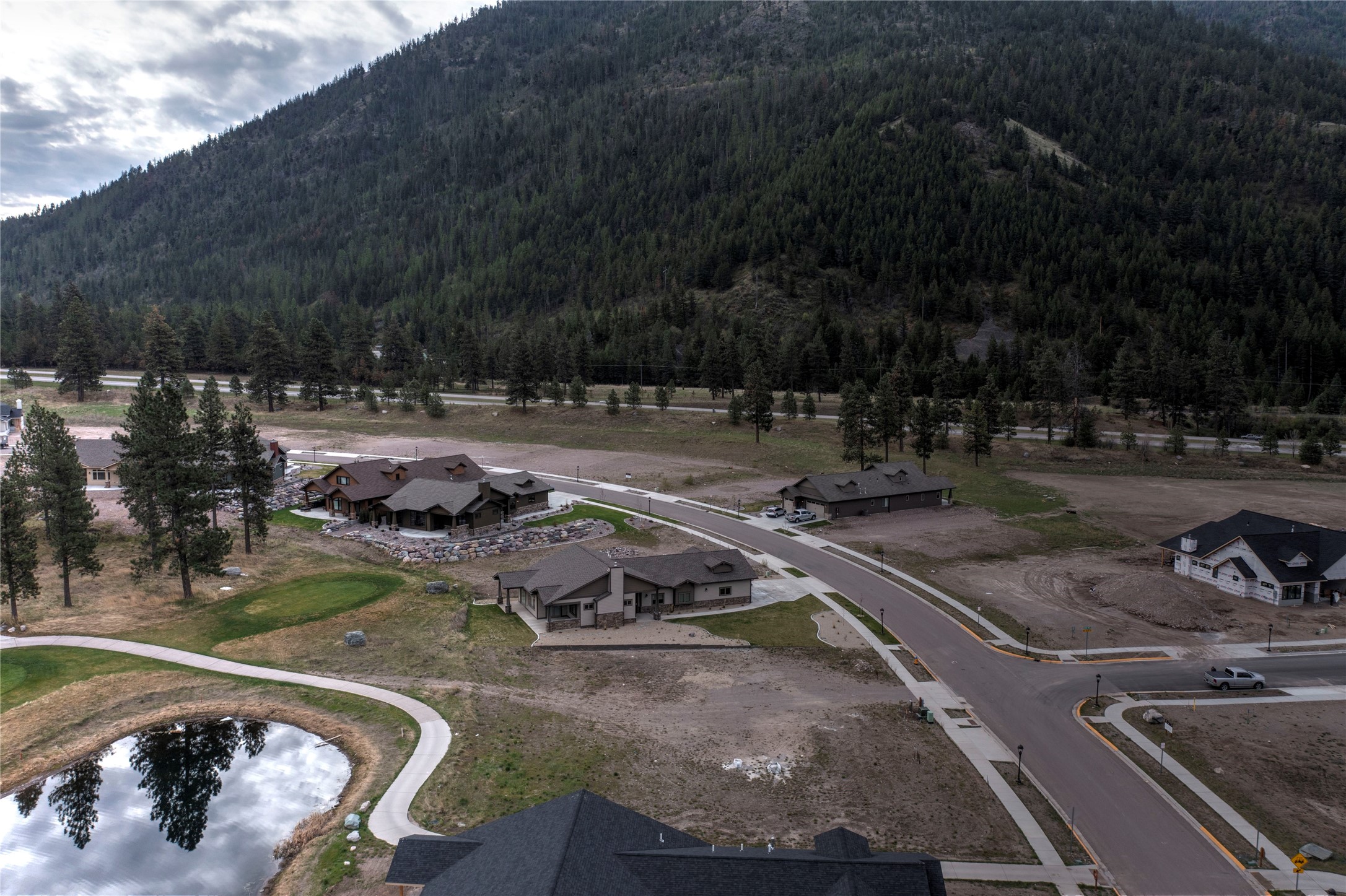 904 Anglers Bend Way