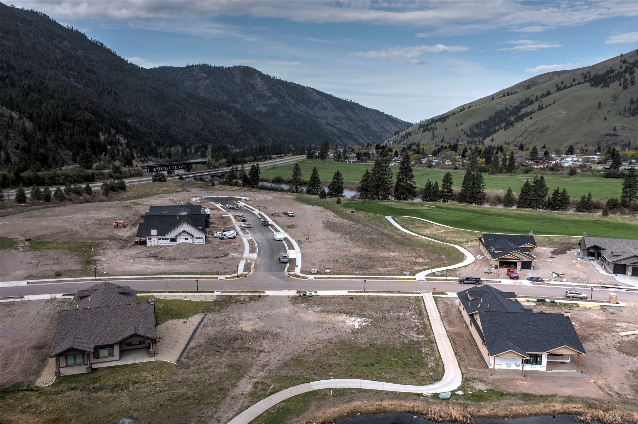 904 Anglers Bend Way