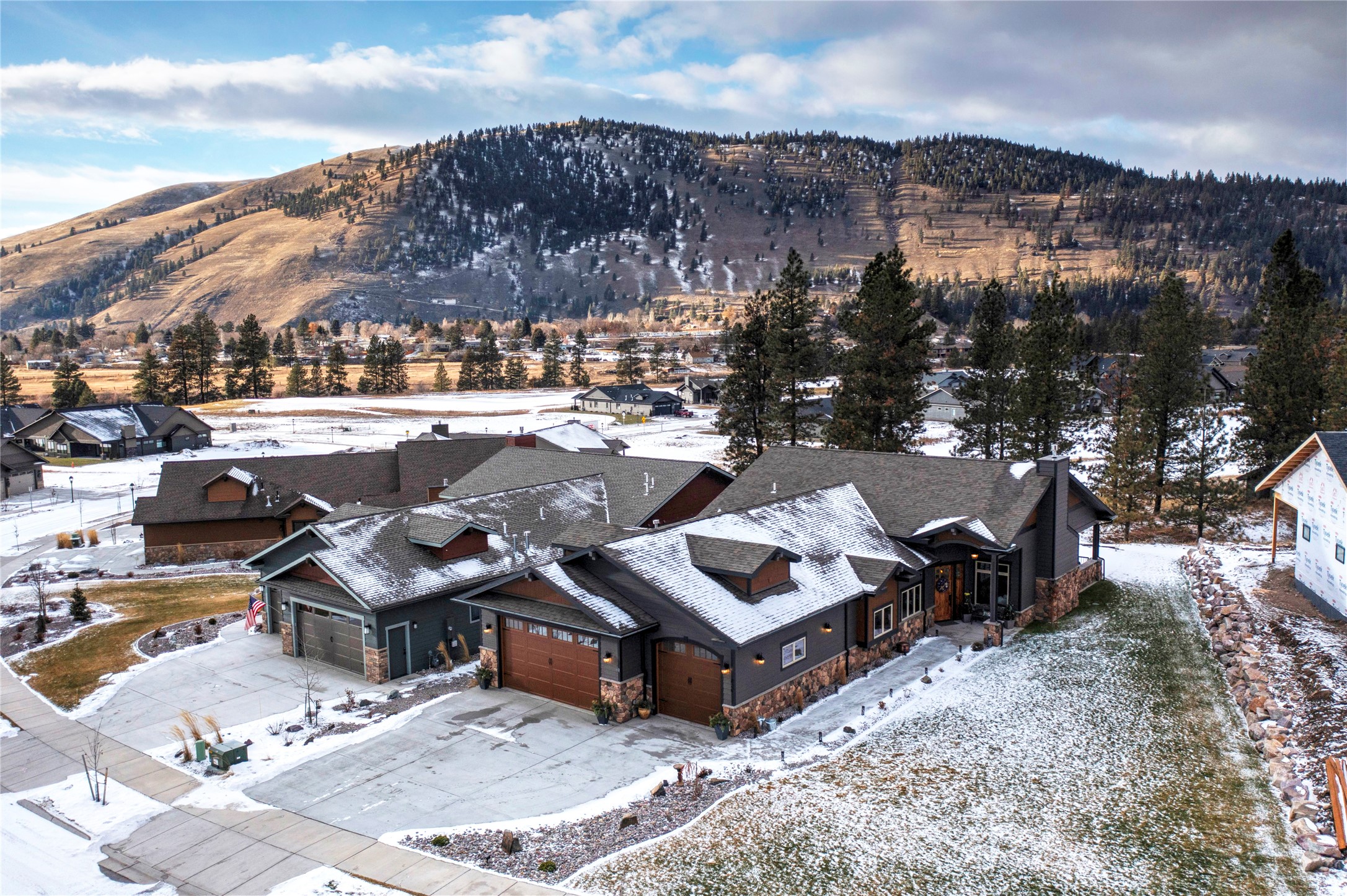 830 Anglers Bend Way