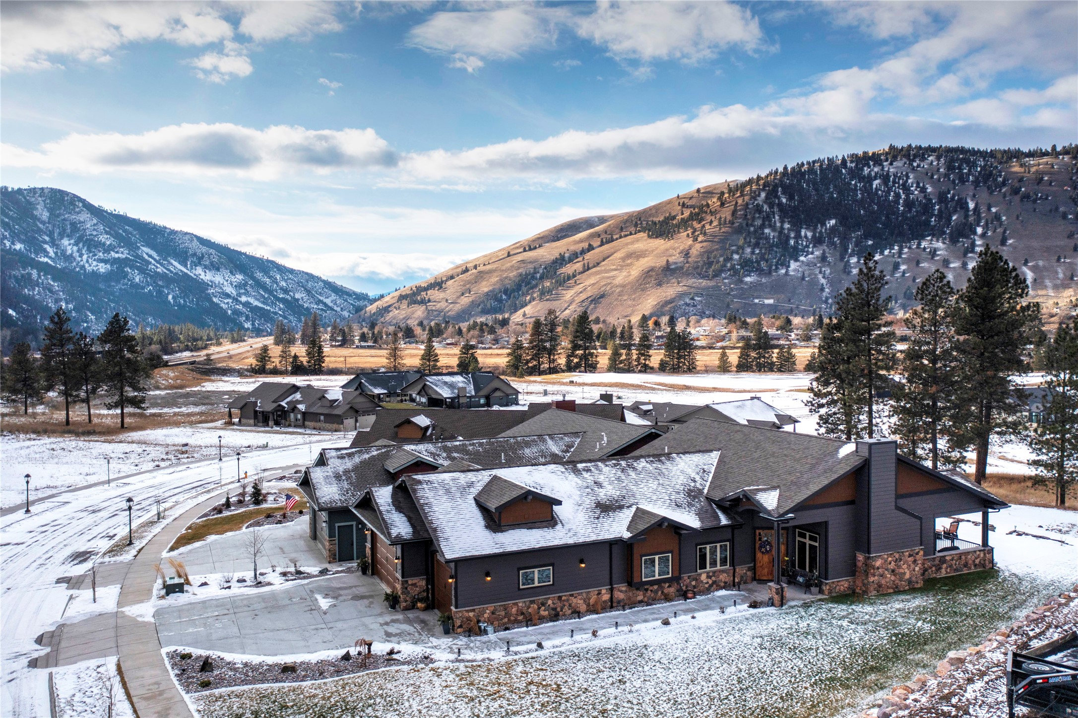 830 Anglers Bend Way