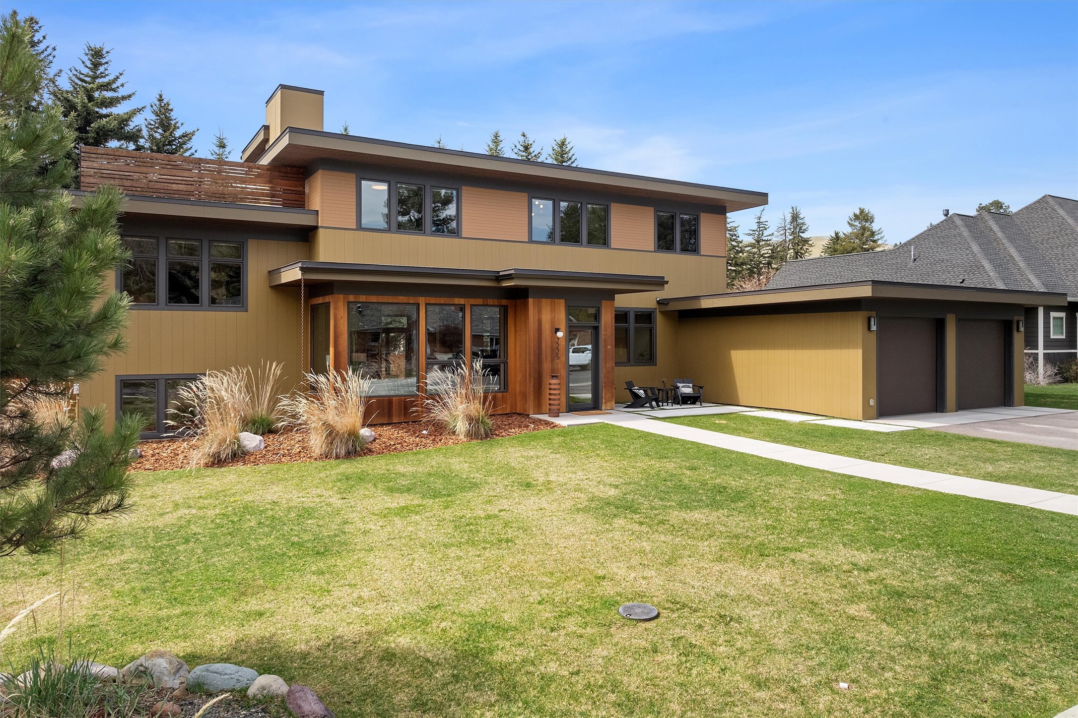 2225 Cales Court
