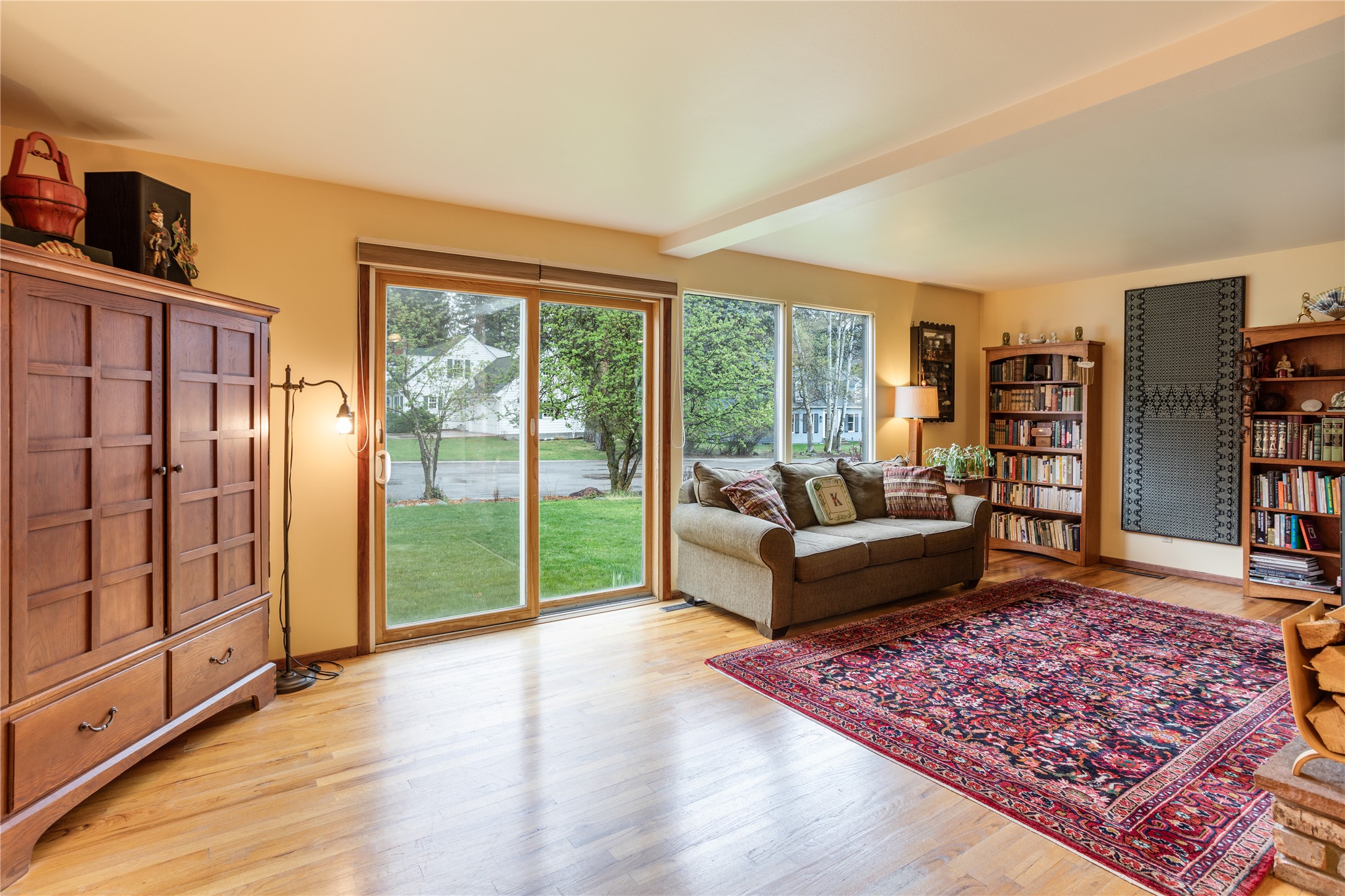 4321 Timberlane Street