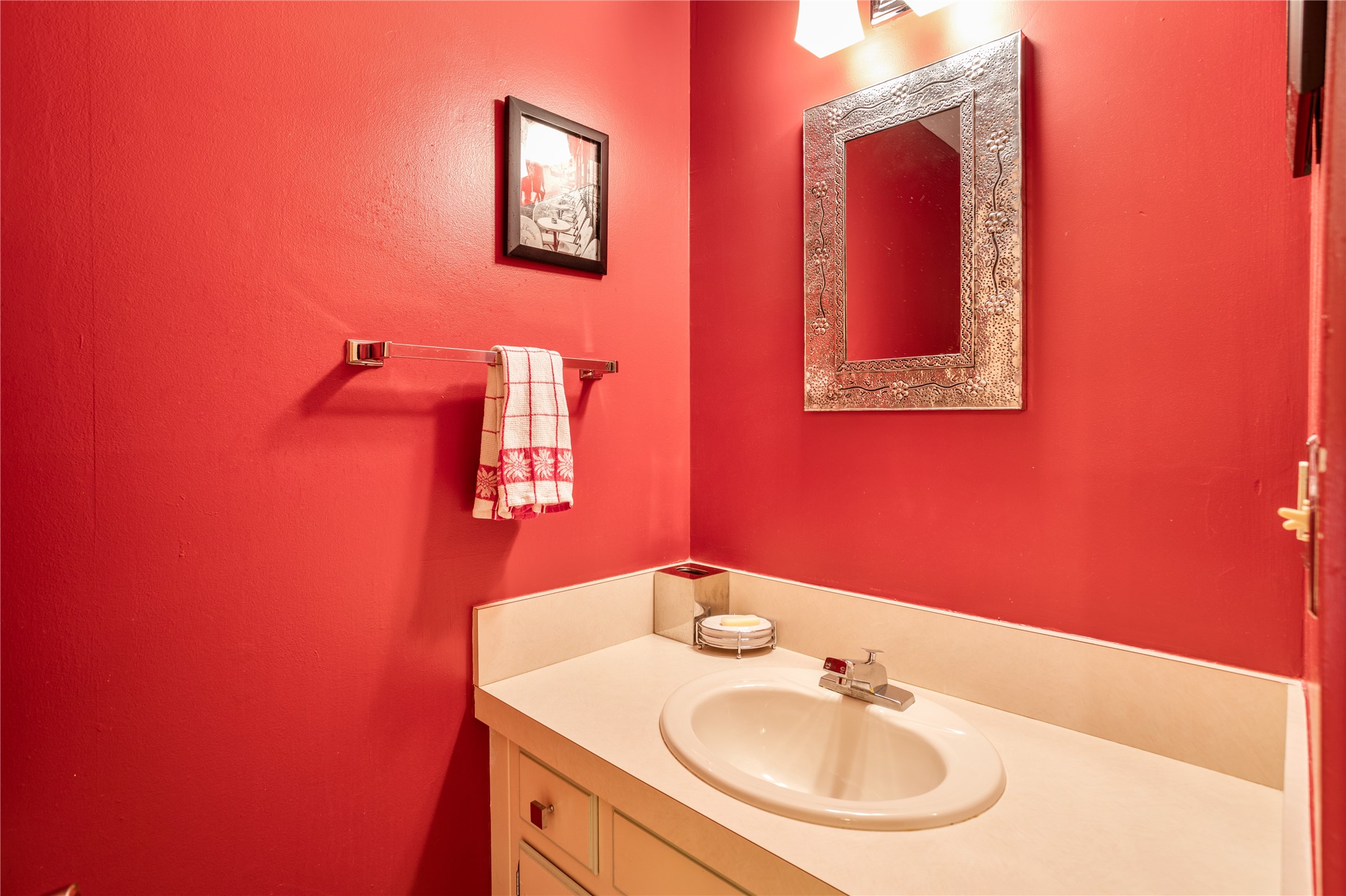 4321 Timberlane Street