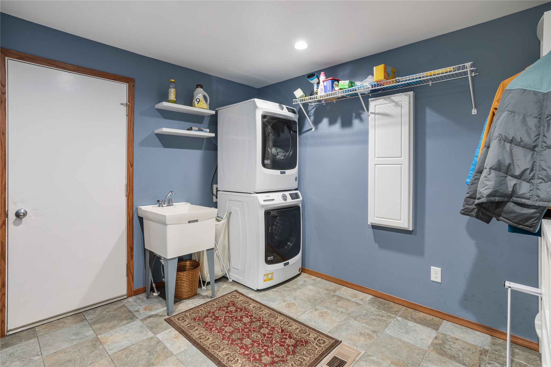 4321 Timberlane Street