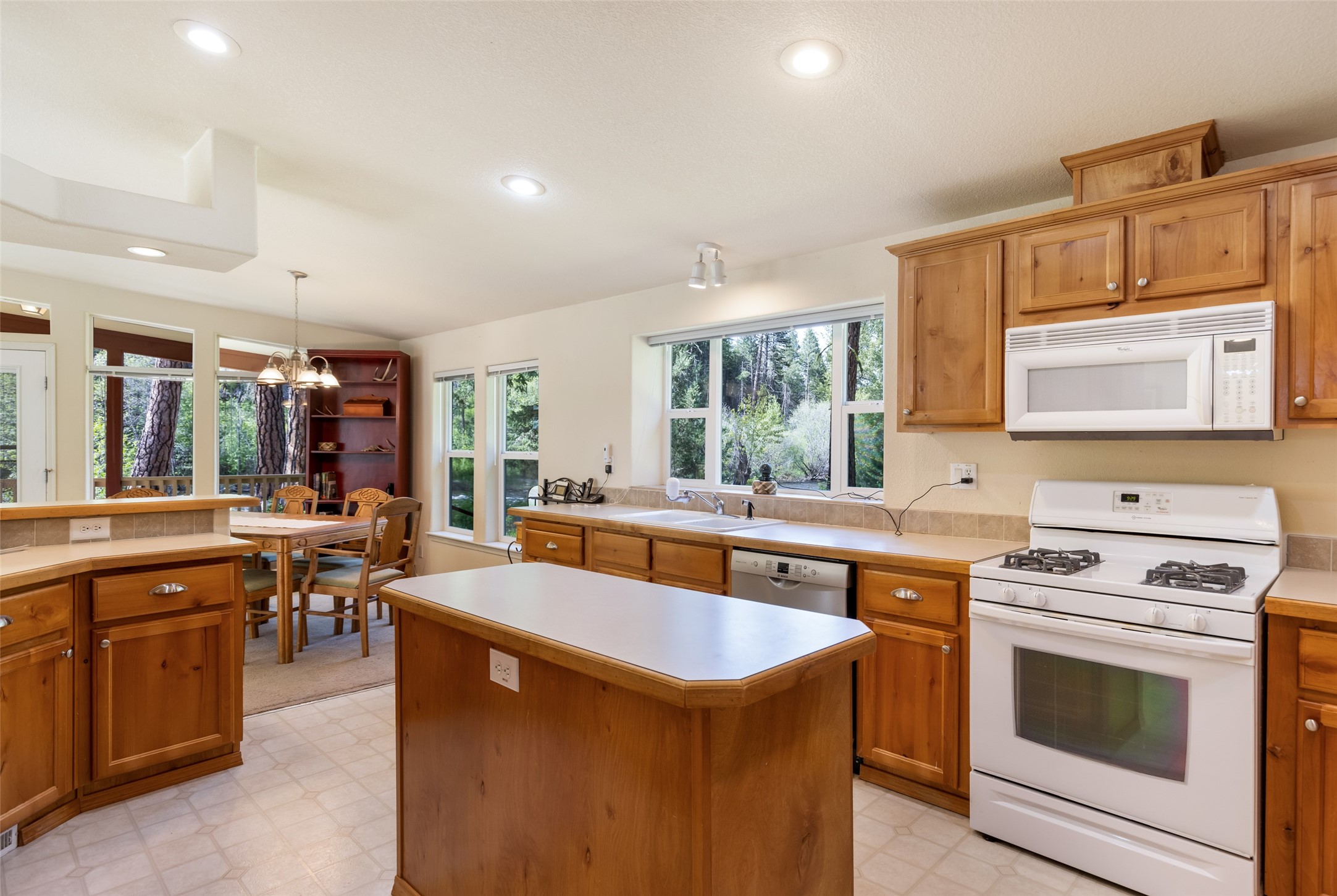 1023 Rock Creek Road