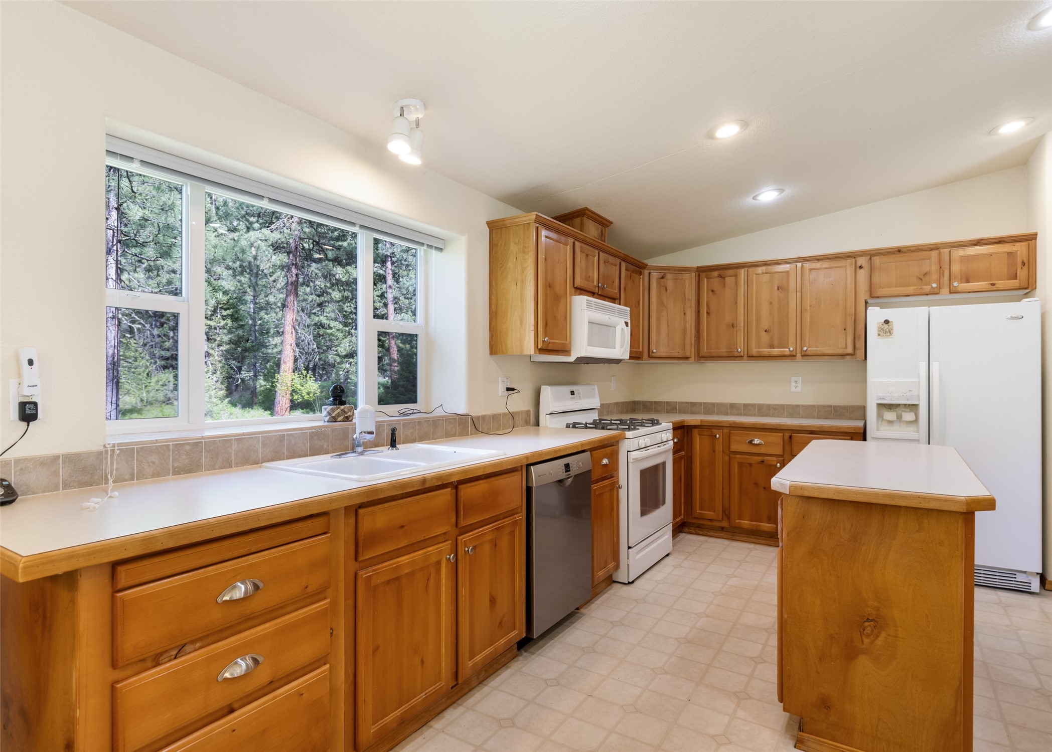1023 Rock Creek Road