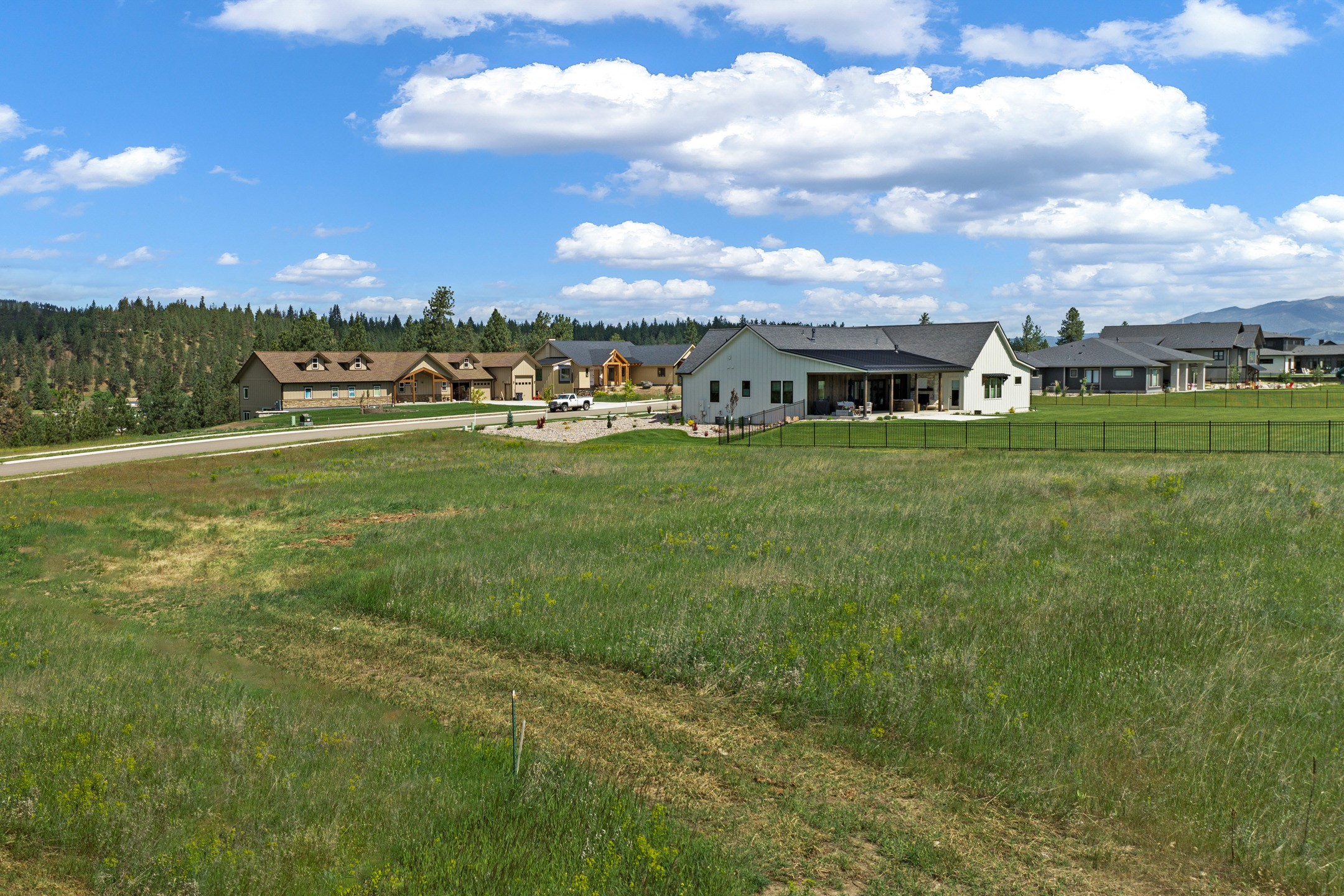 4065 Mornhinweg Loop