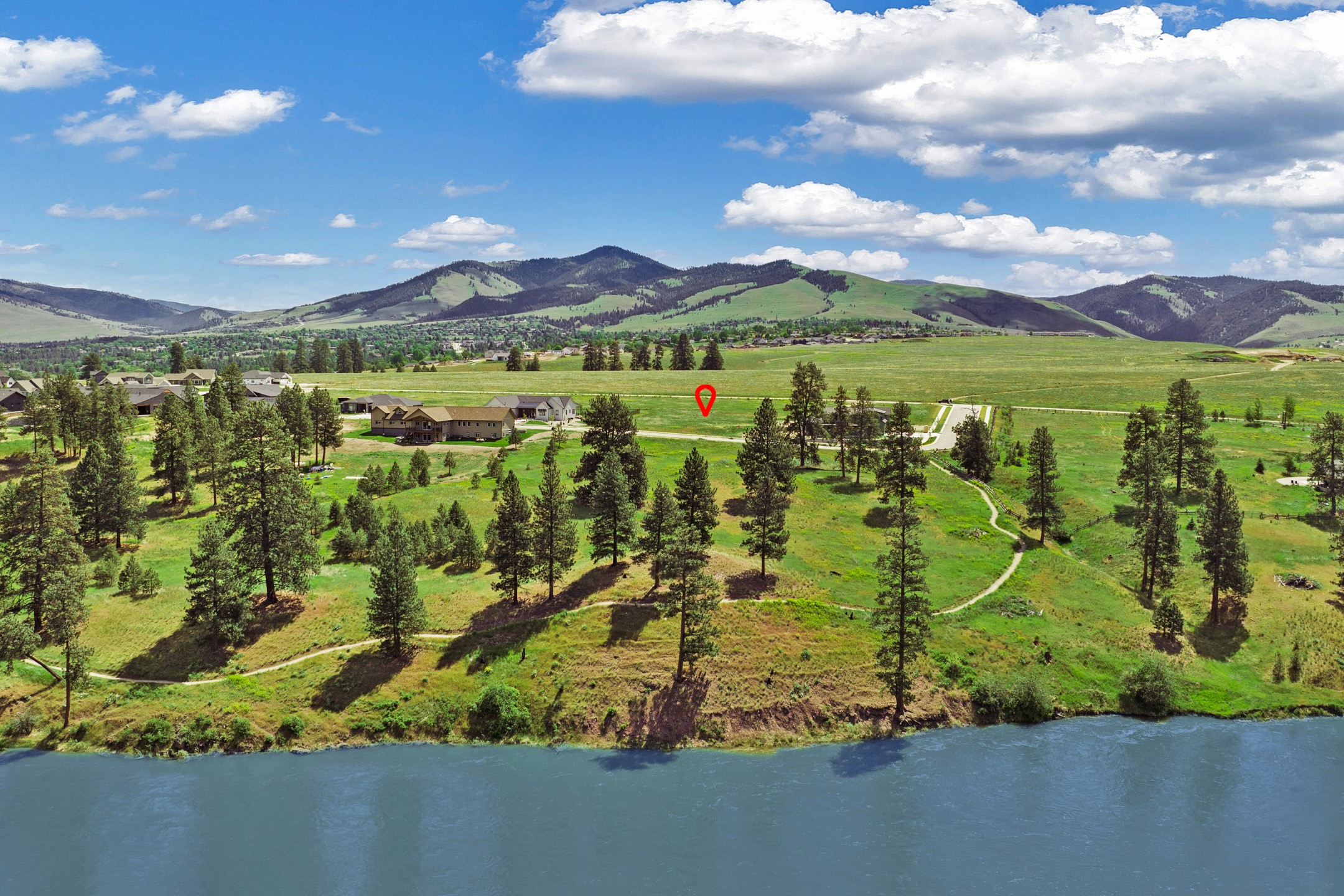 4065 Mornhinweg Loop