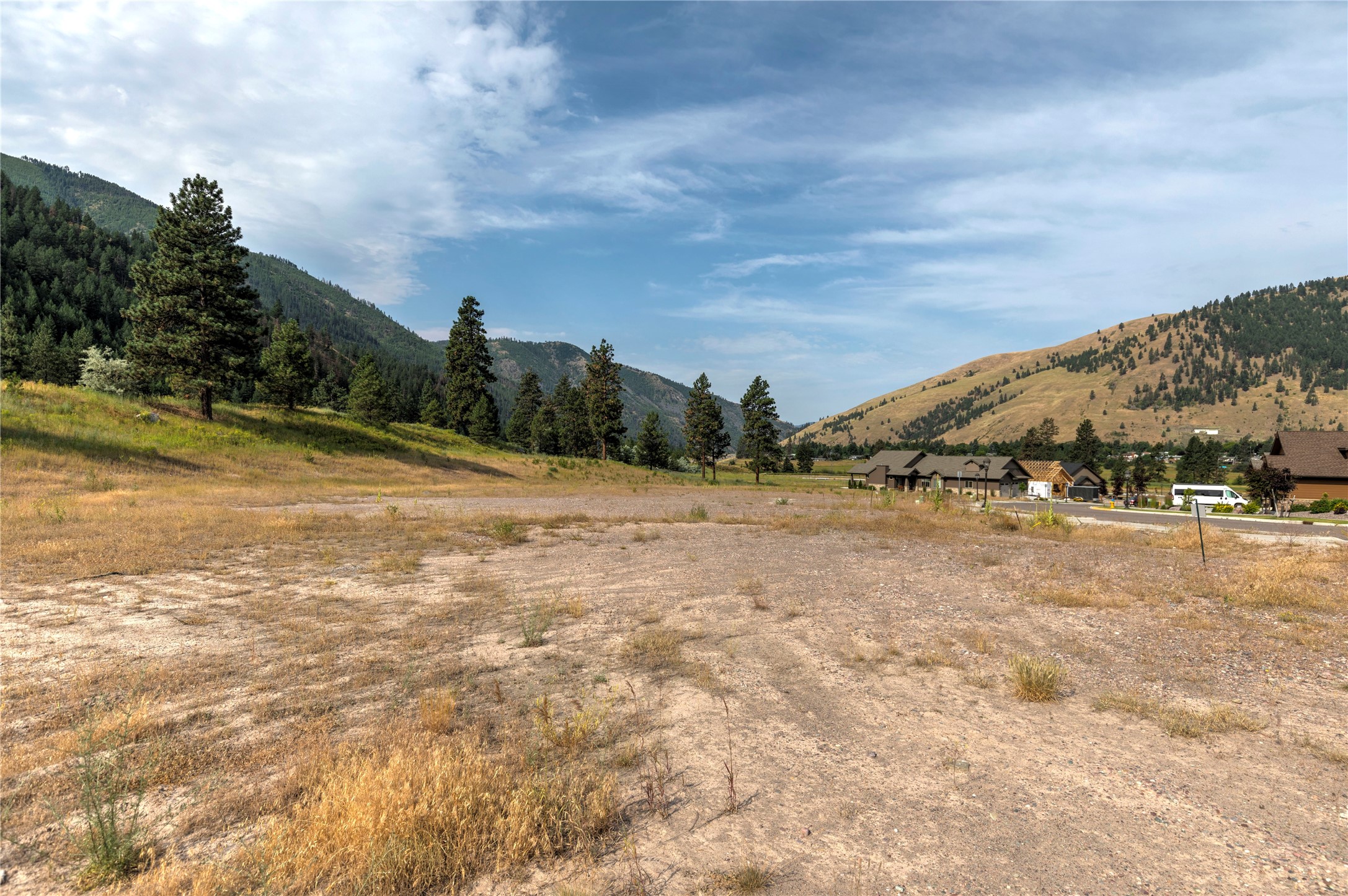 835 Anglers Bend Way