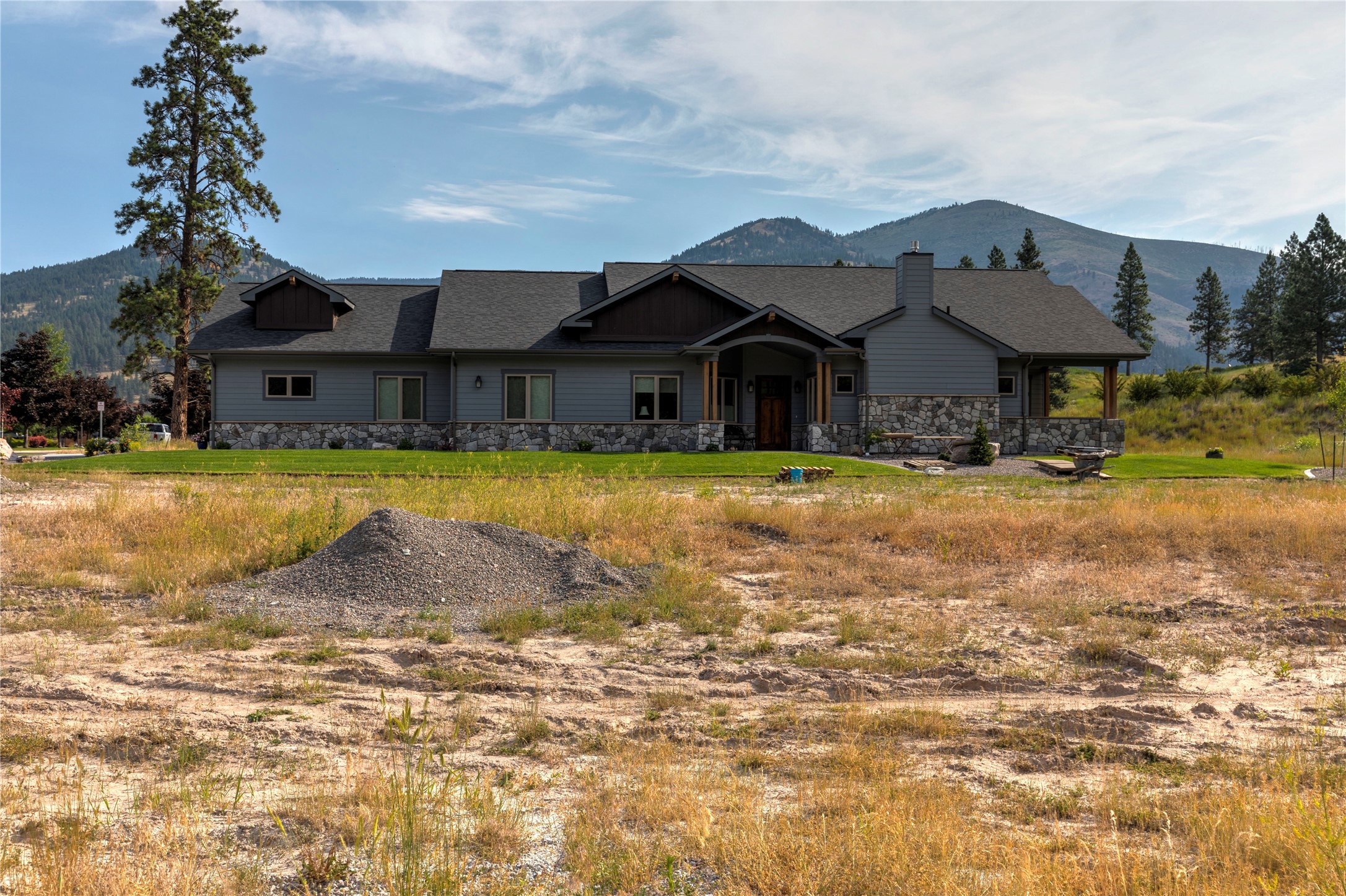 831 Anglers Bend Way