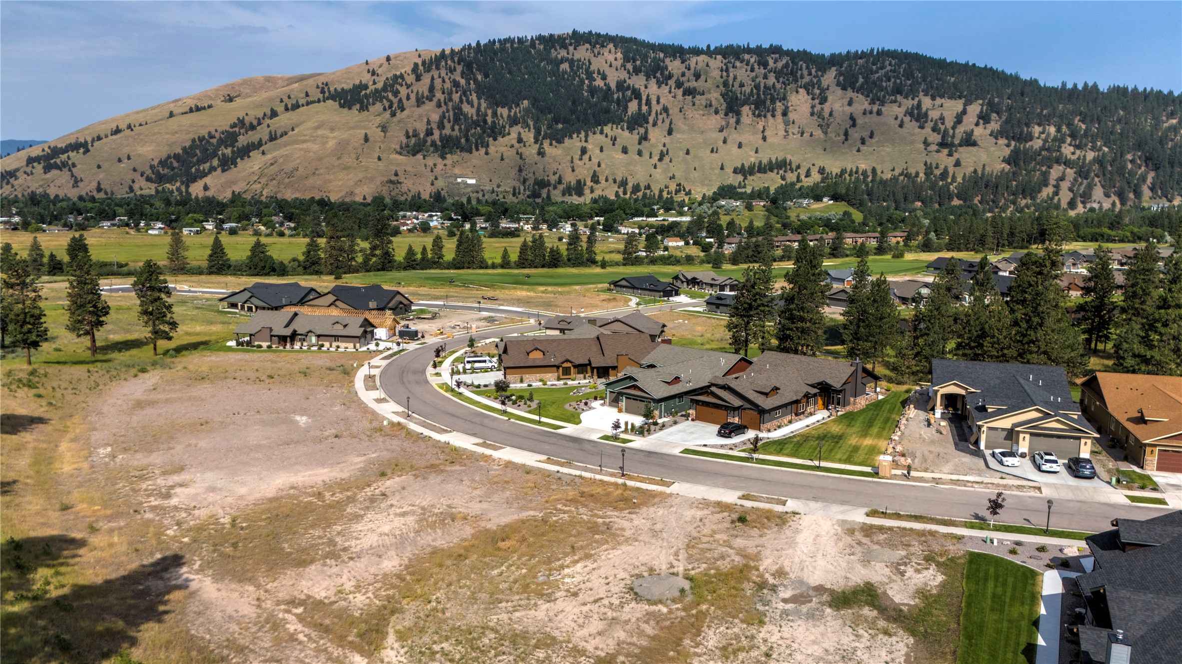 831 Anglers Bend Way