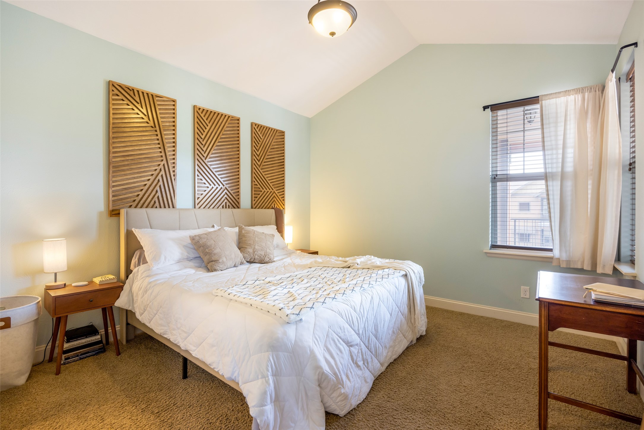 4100 Mullan Road 613