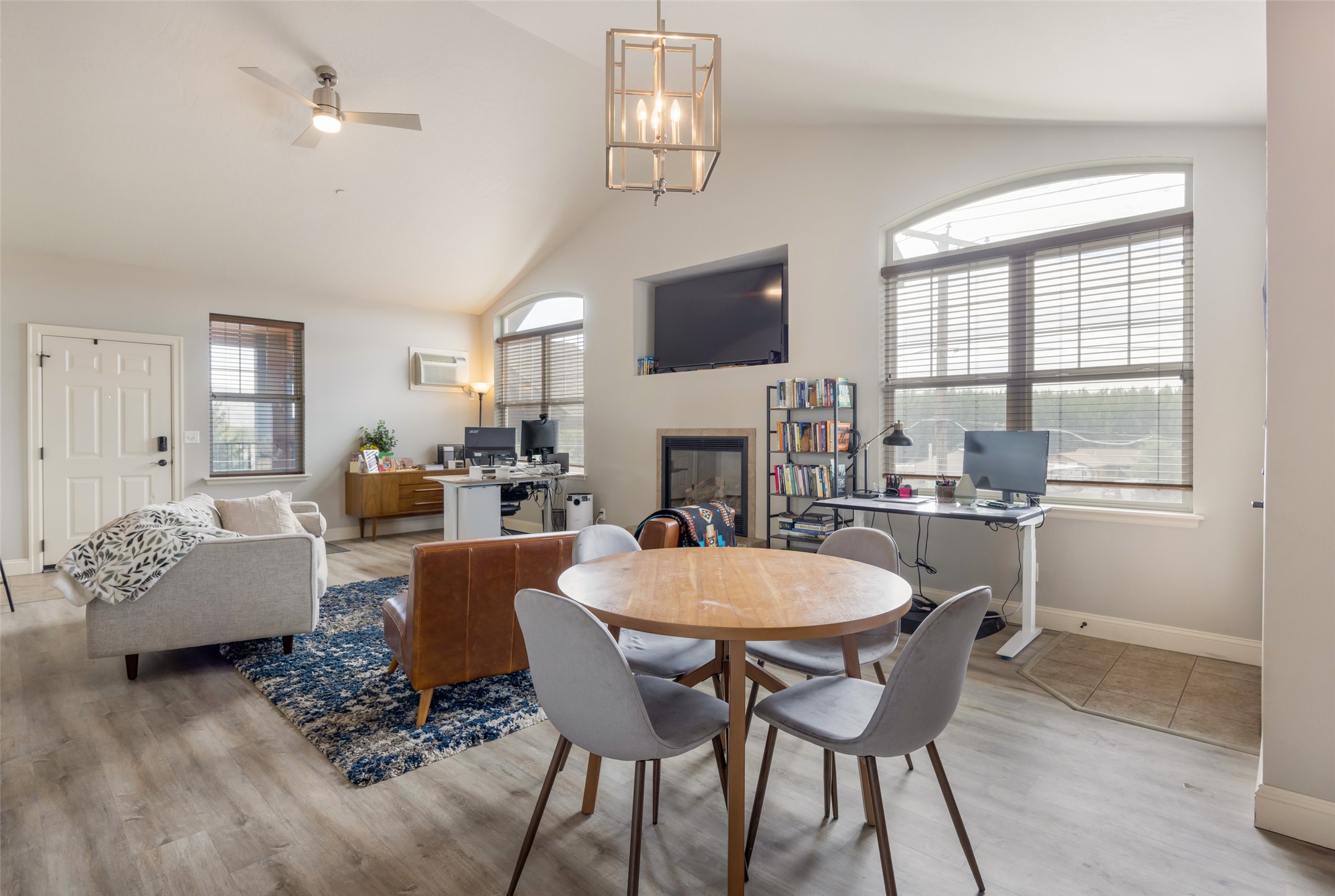 4100 Mullan Road 613