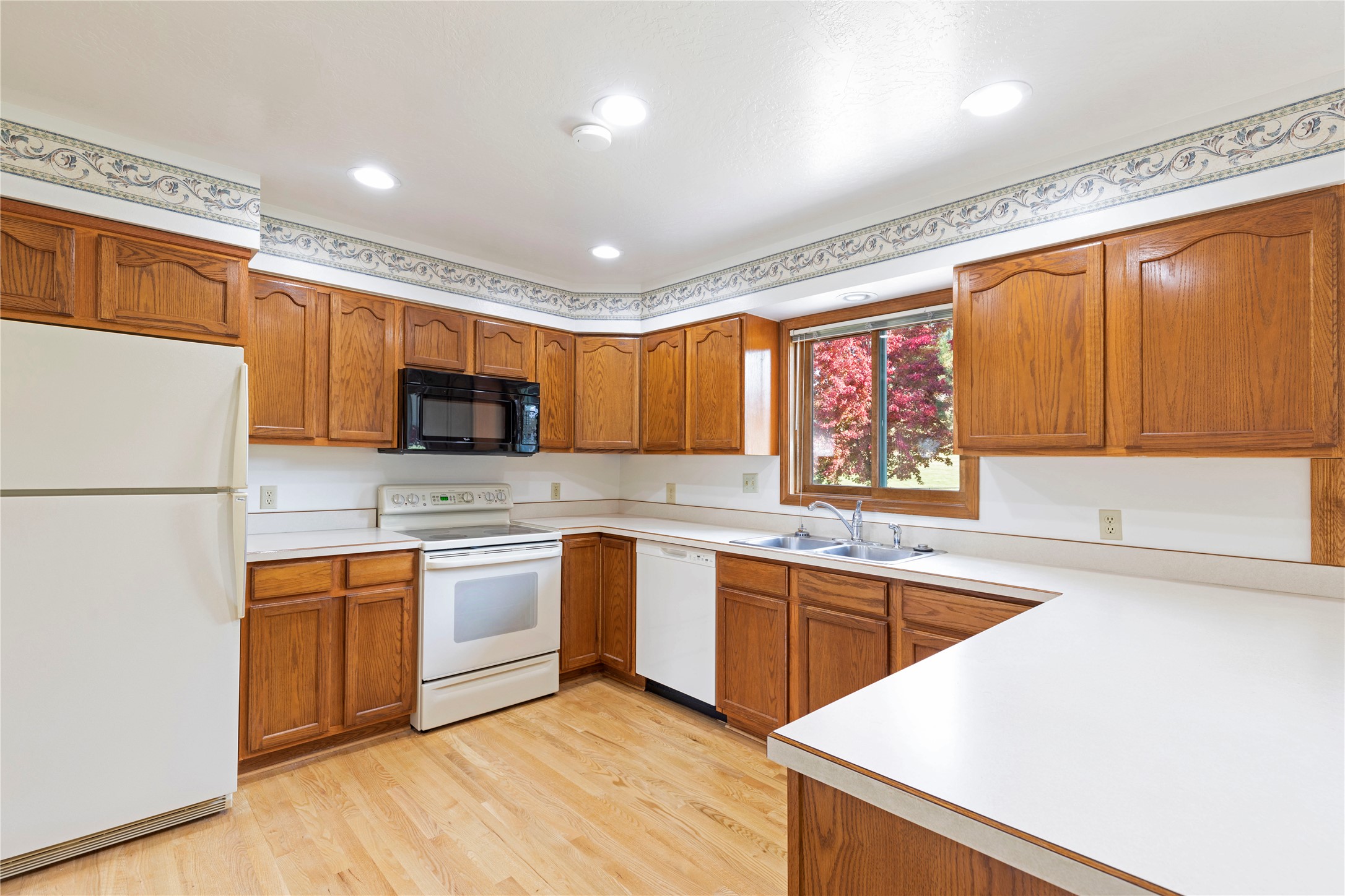 6450 Linda Vista Boulevard