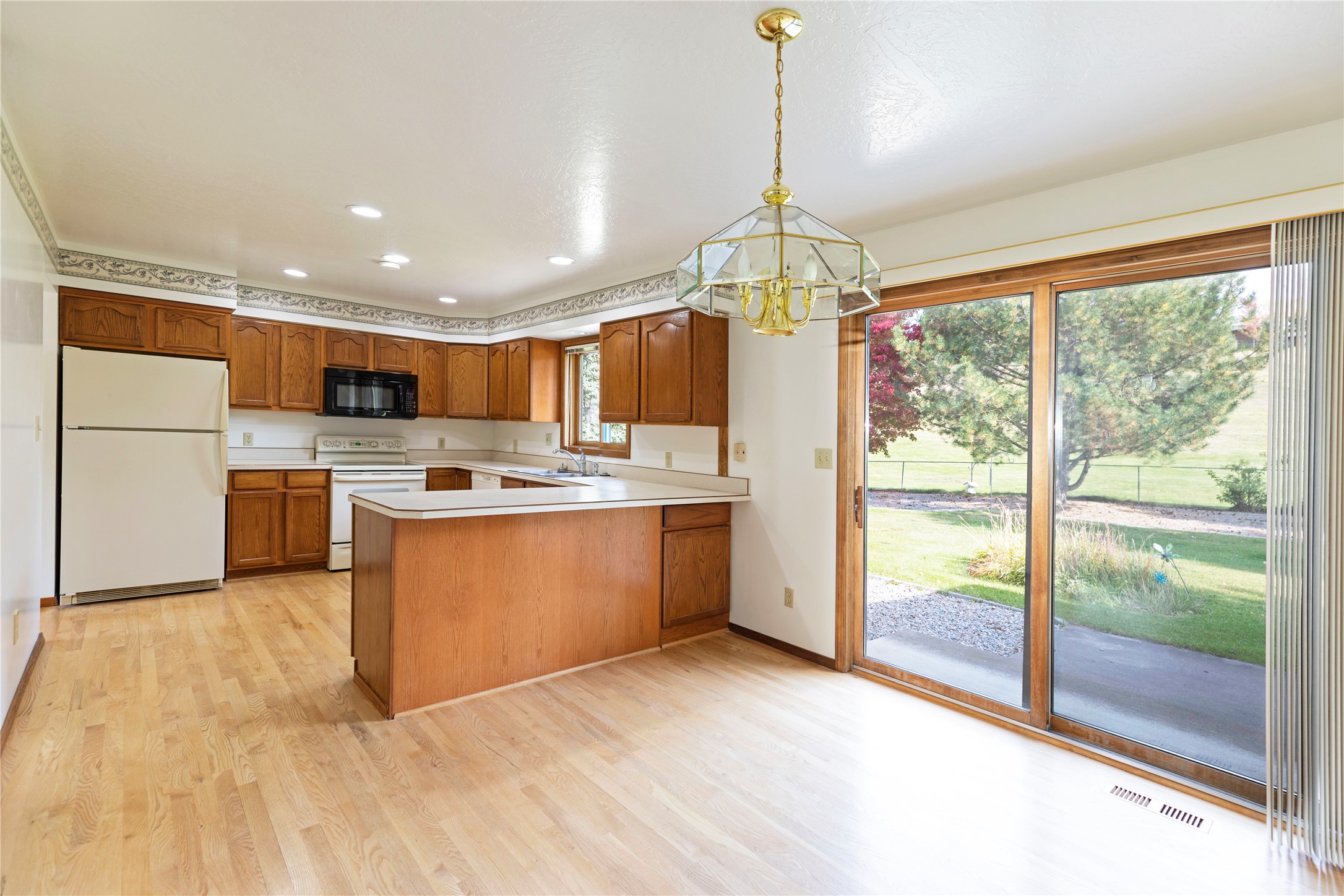 6450 Linda Vista Boulevard