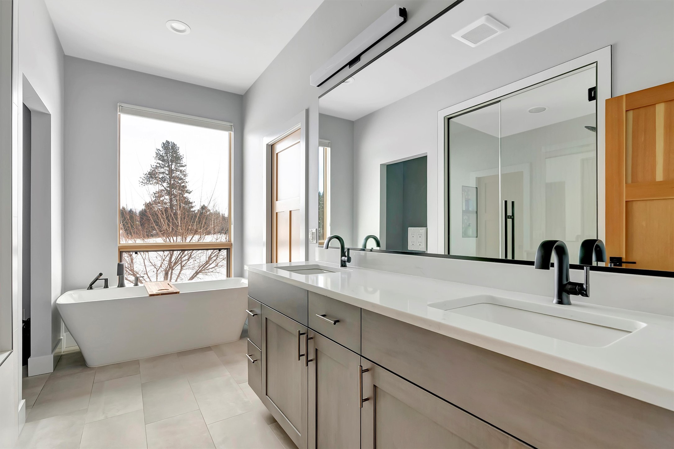 1212 Bandmann Trail