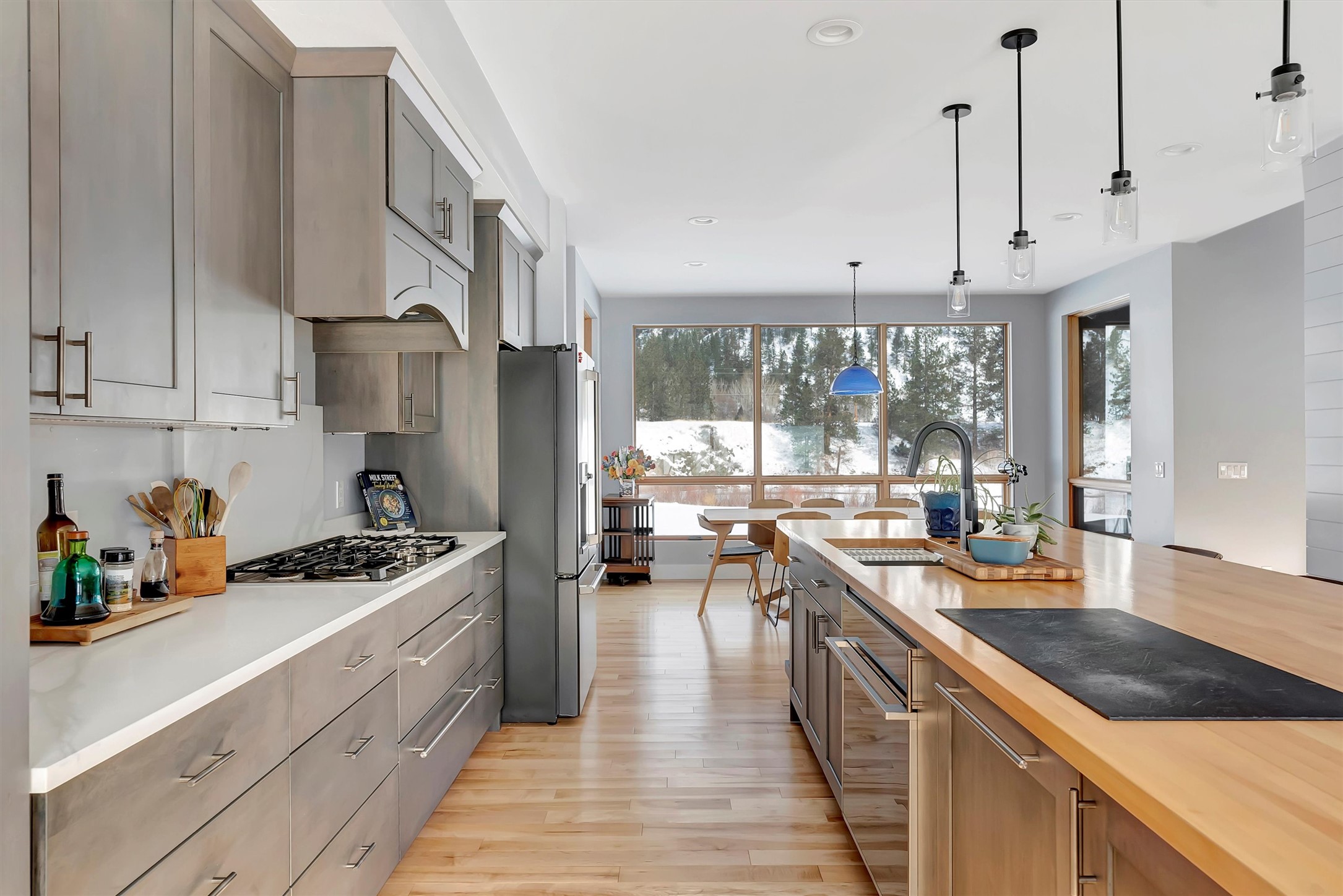 1212 Bandmann Trail