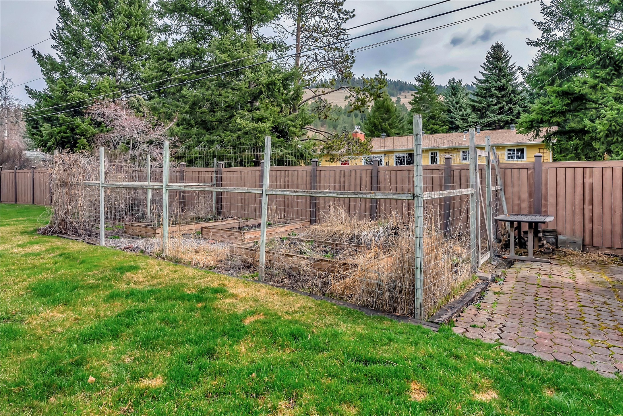 4628 Rattlesnake Drive