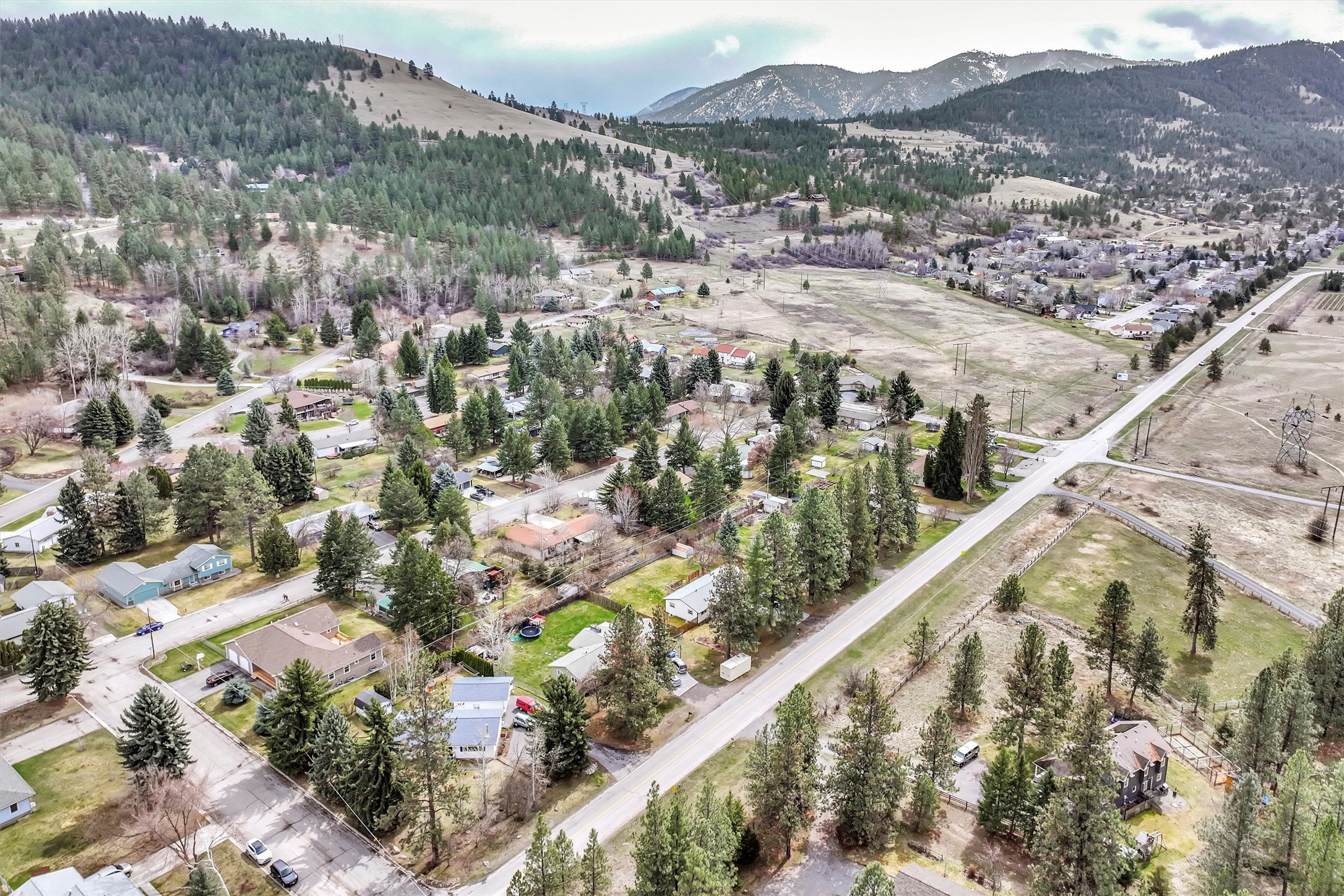 4628 Rattlesnake Drive