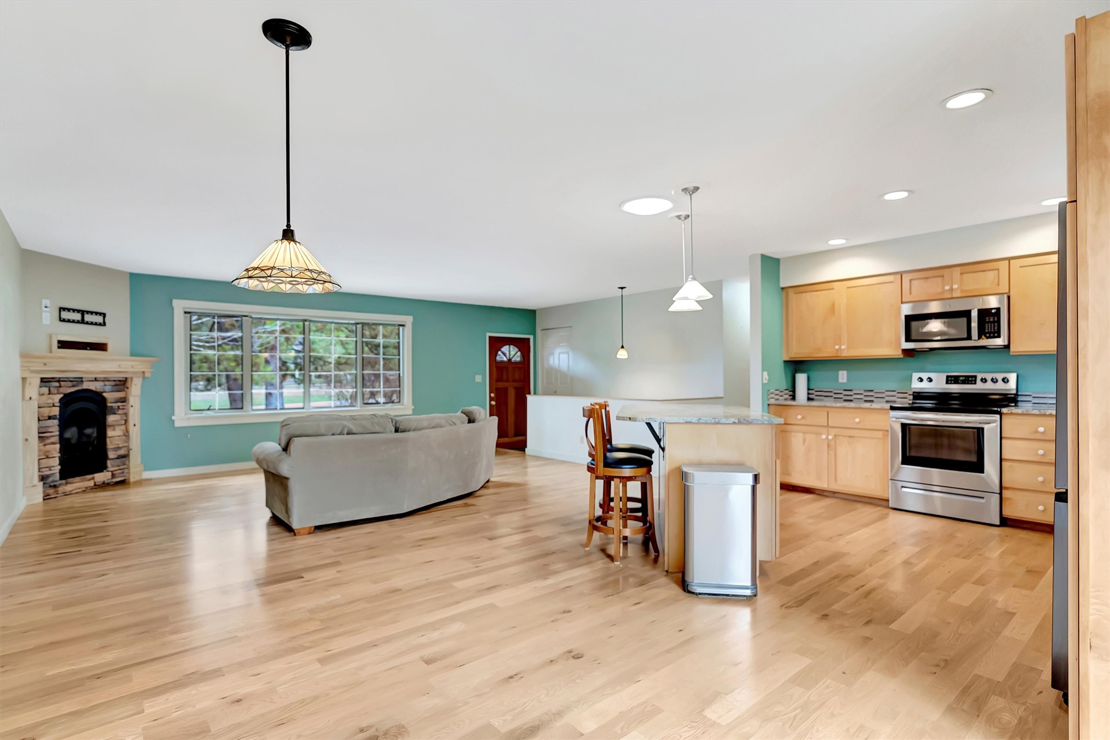 4628 Rattlesnake Drive