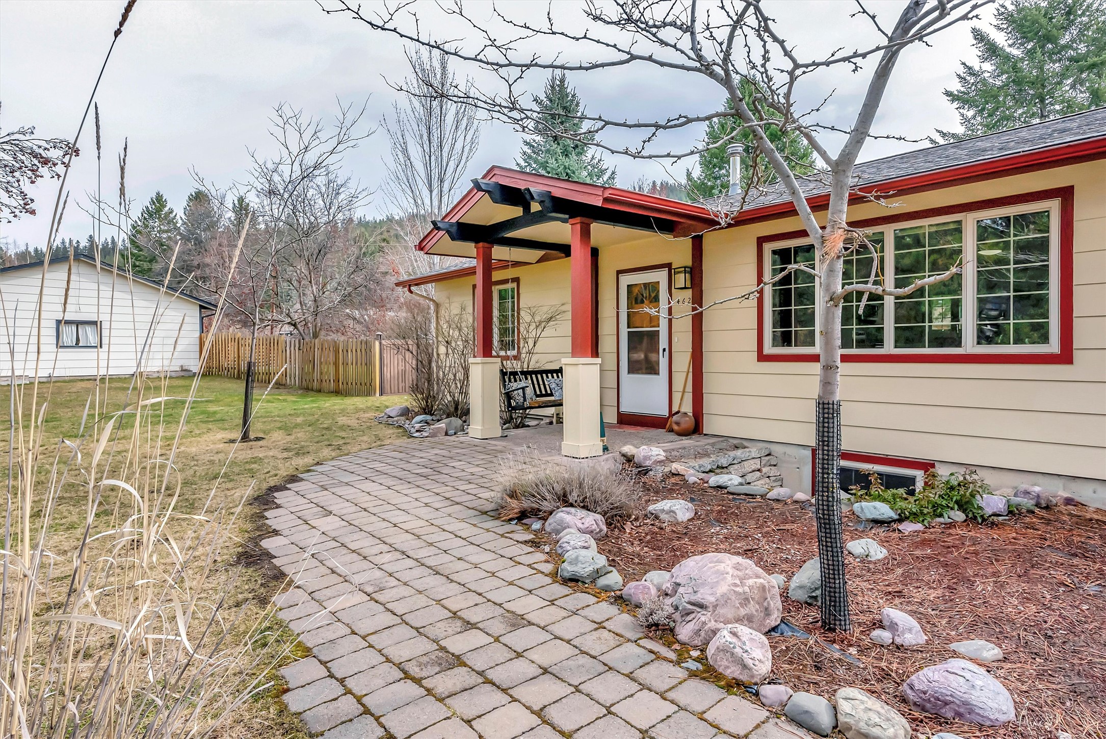 4628 Rattlesnake Drive