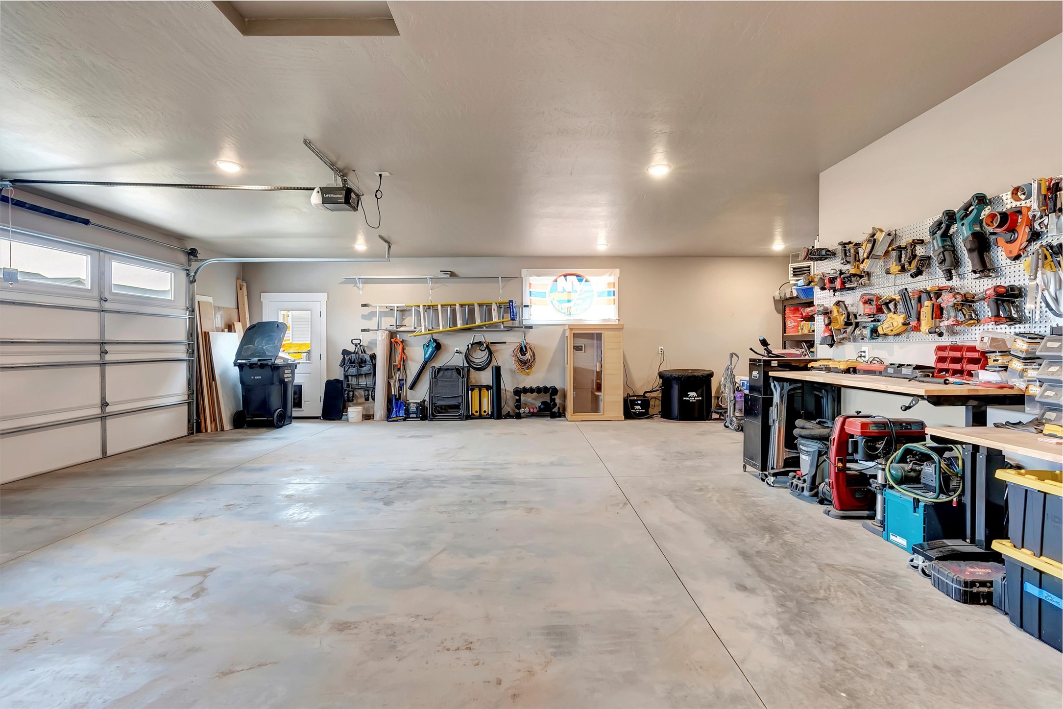 7038 Max Drive