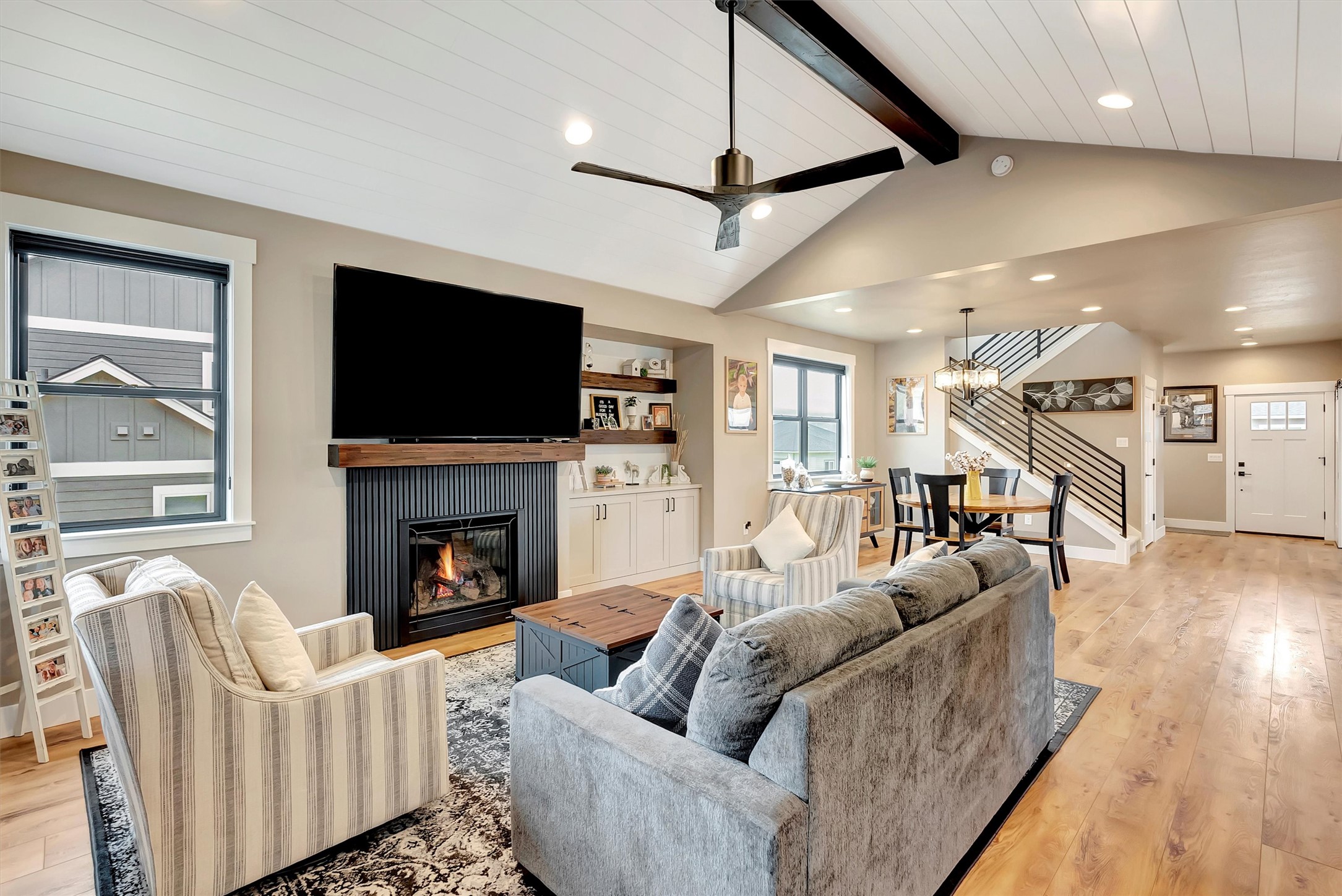 7038 Max Drive