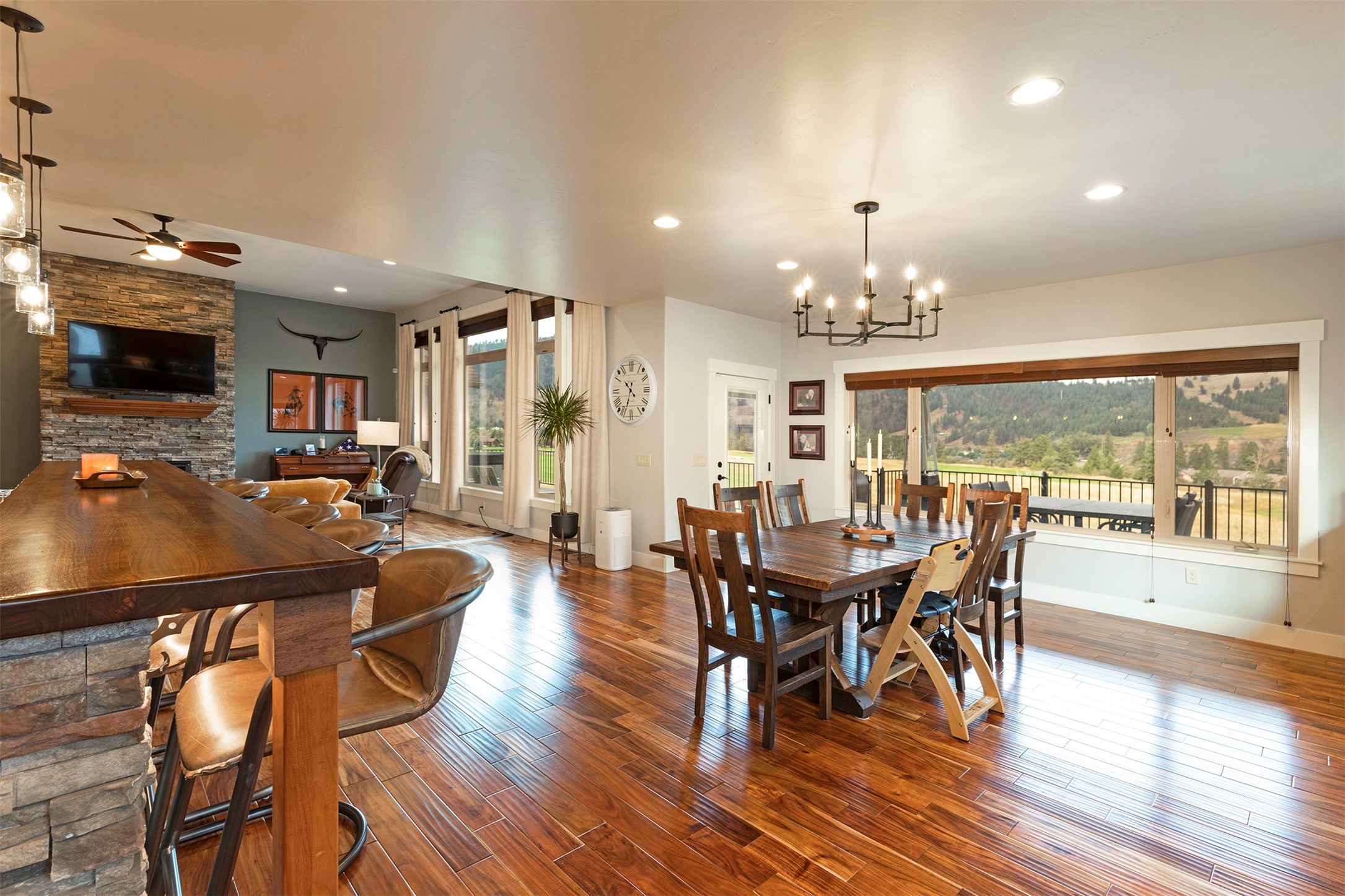 5553 Canyon River Road