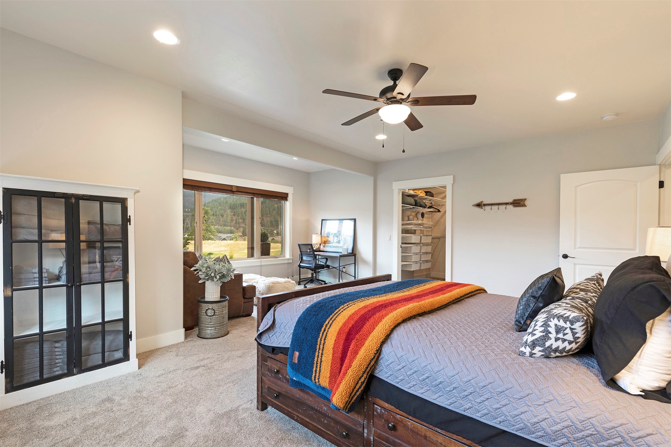 5553 Canyon River Road