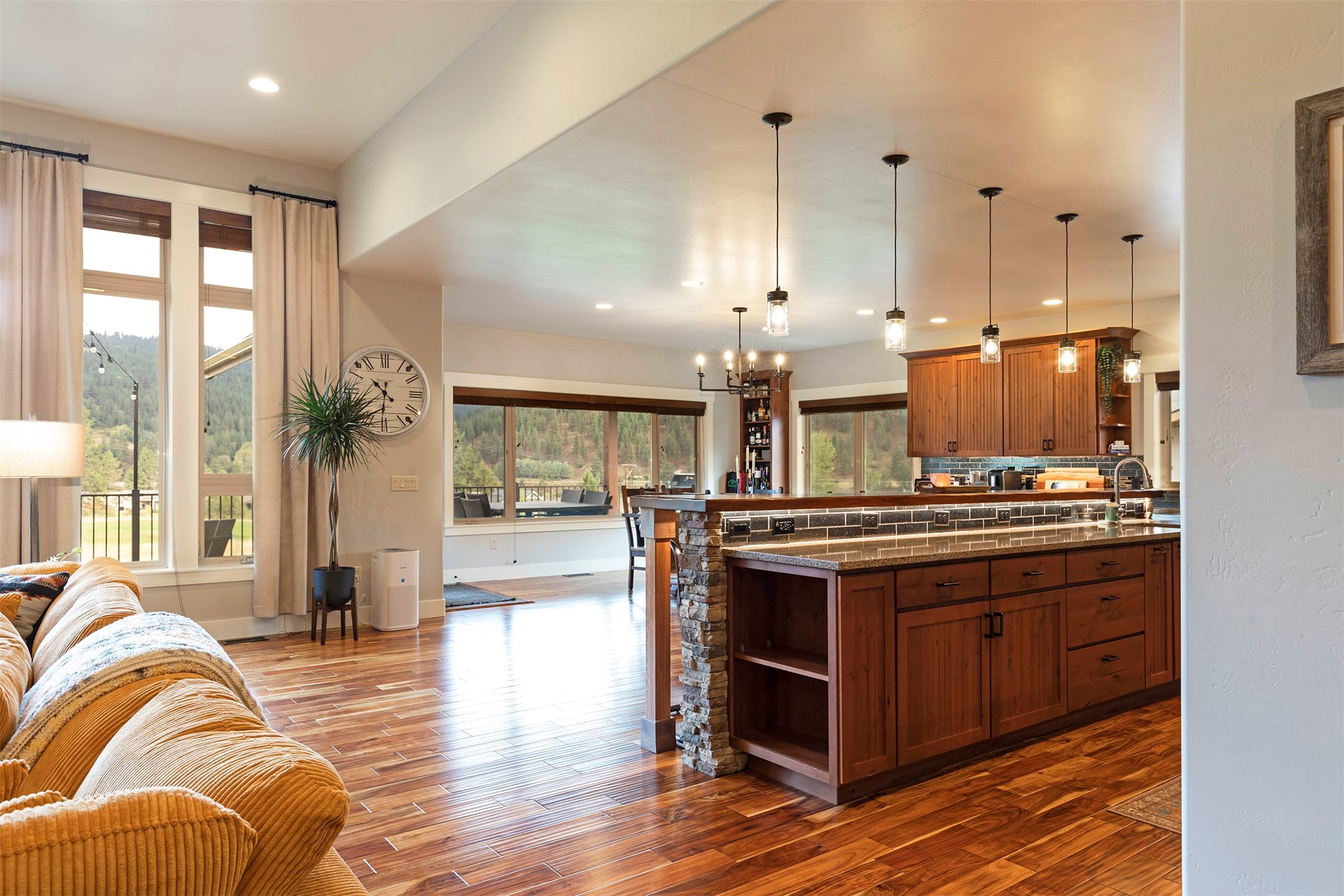 5553 Canyon River Road