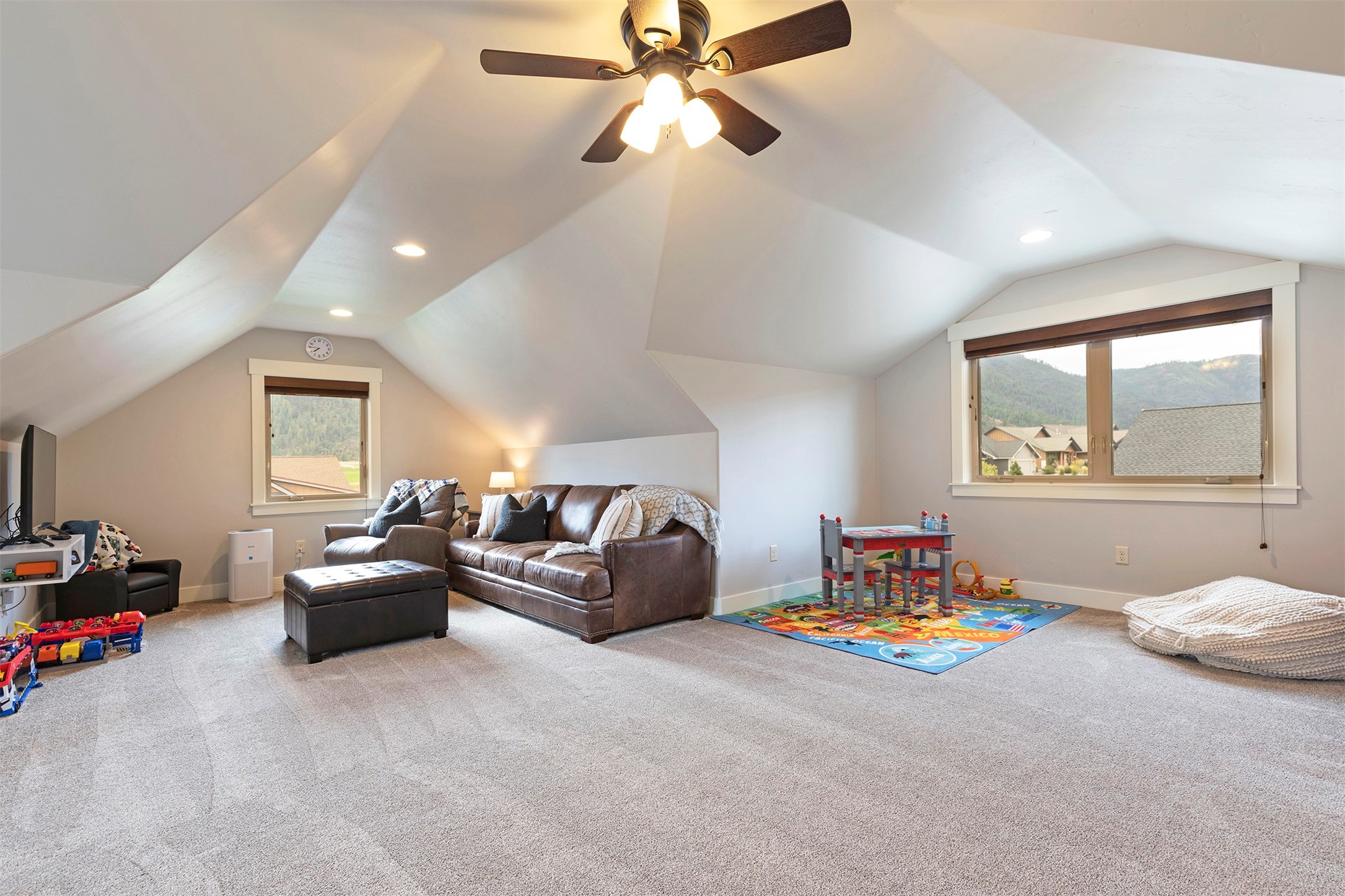 5553 Canyon River Road