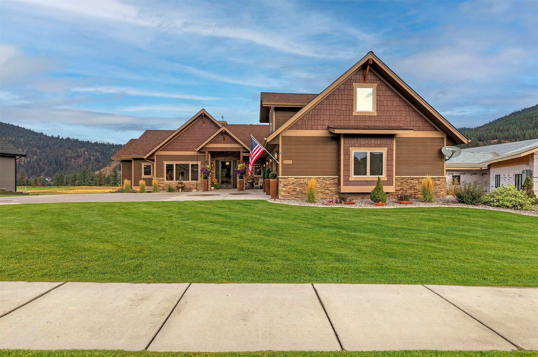 5553 Canyon River Road