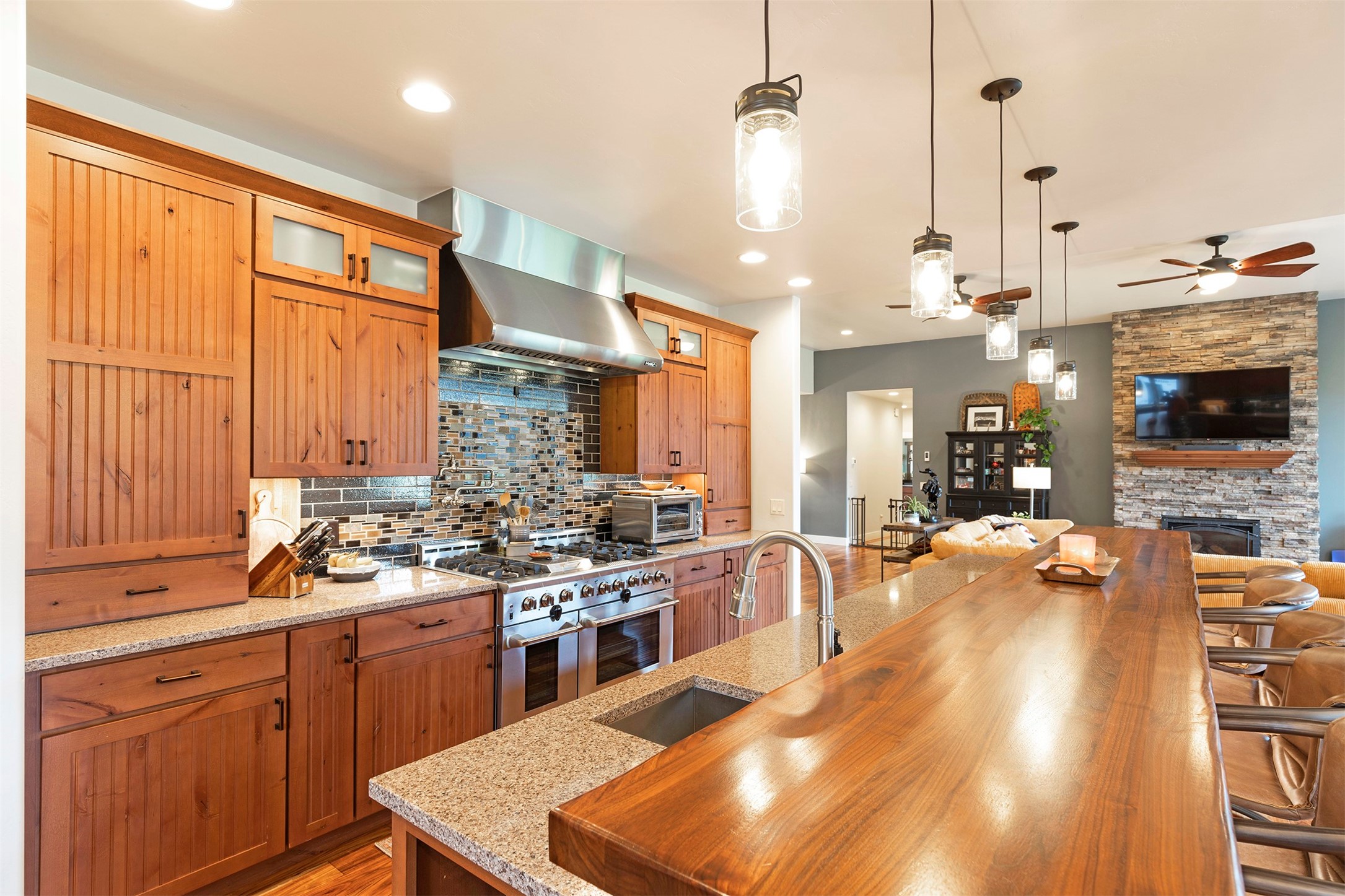5553 Canyon River Road