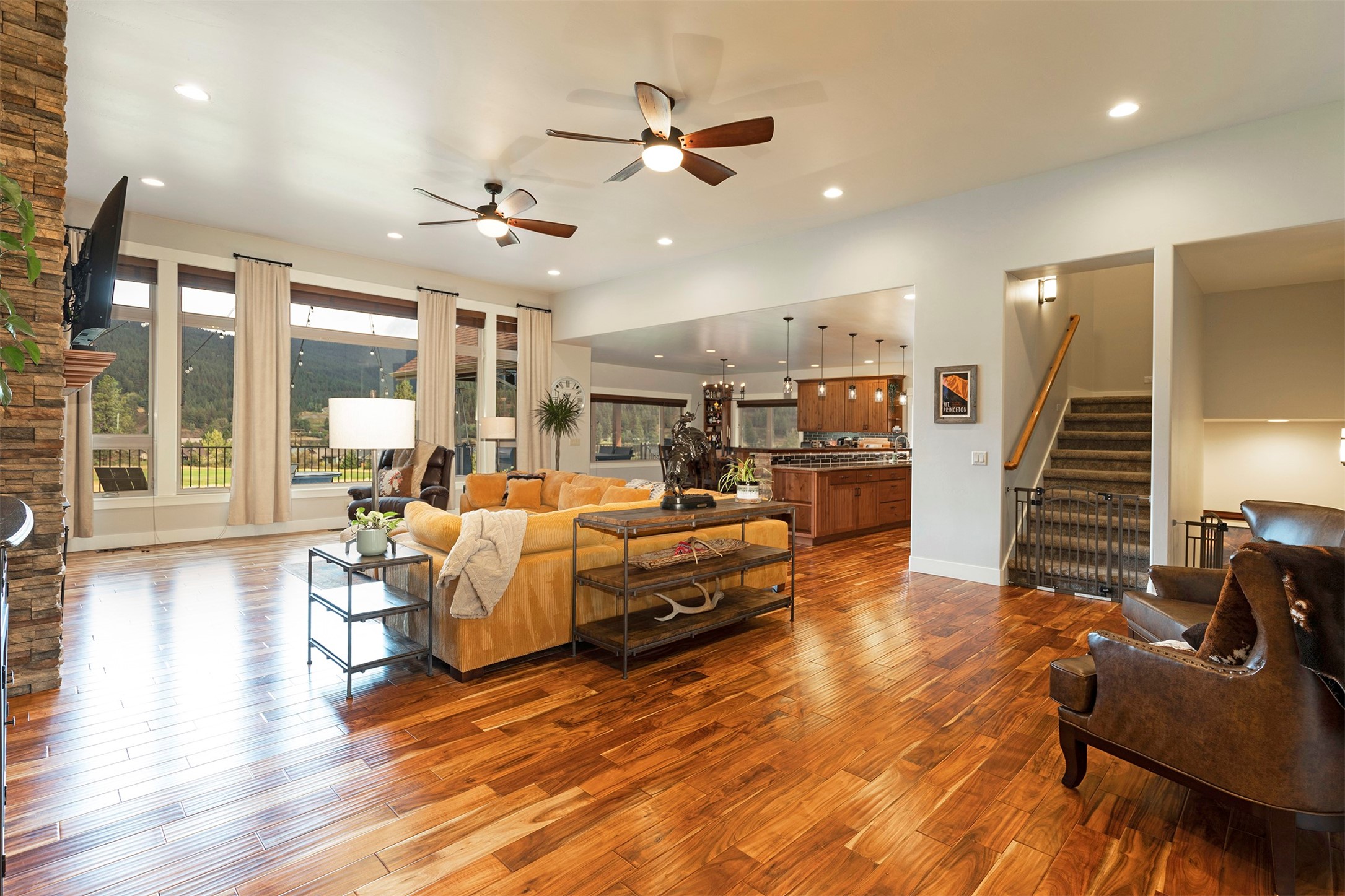 5553 Canyon River Road