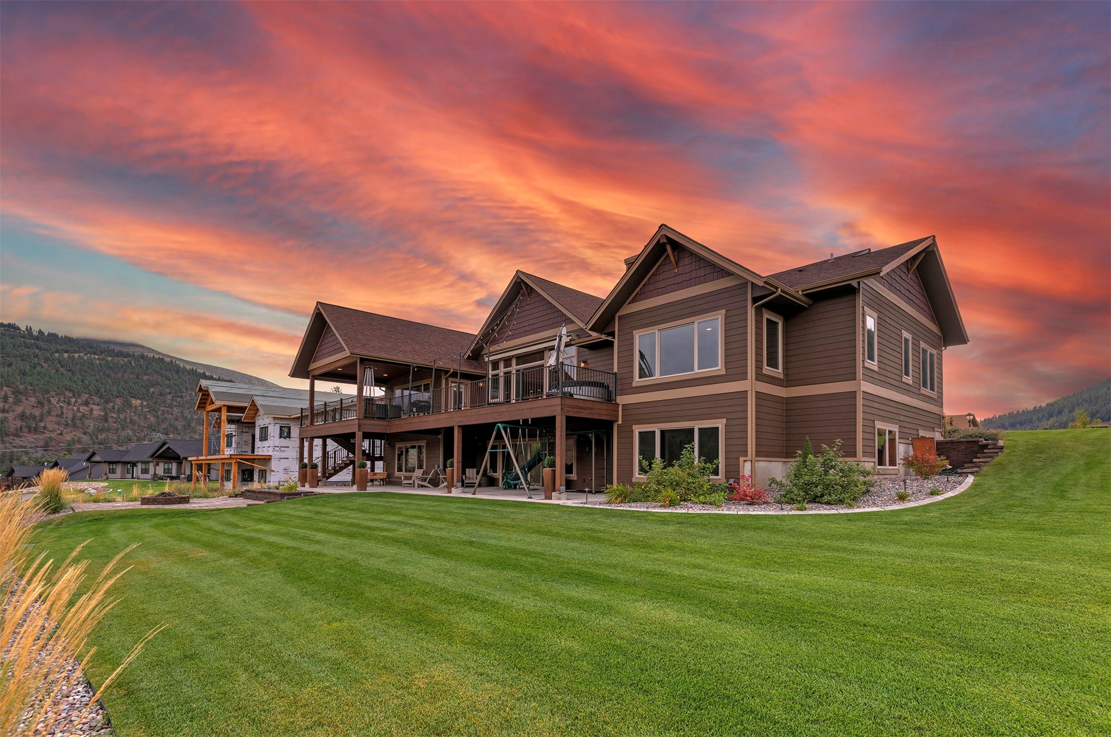 5553 Canyon River Road